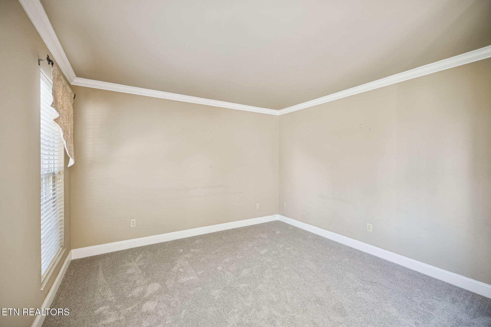 1365 Wineberry Road Powell TN 37849