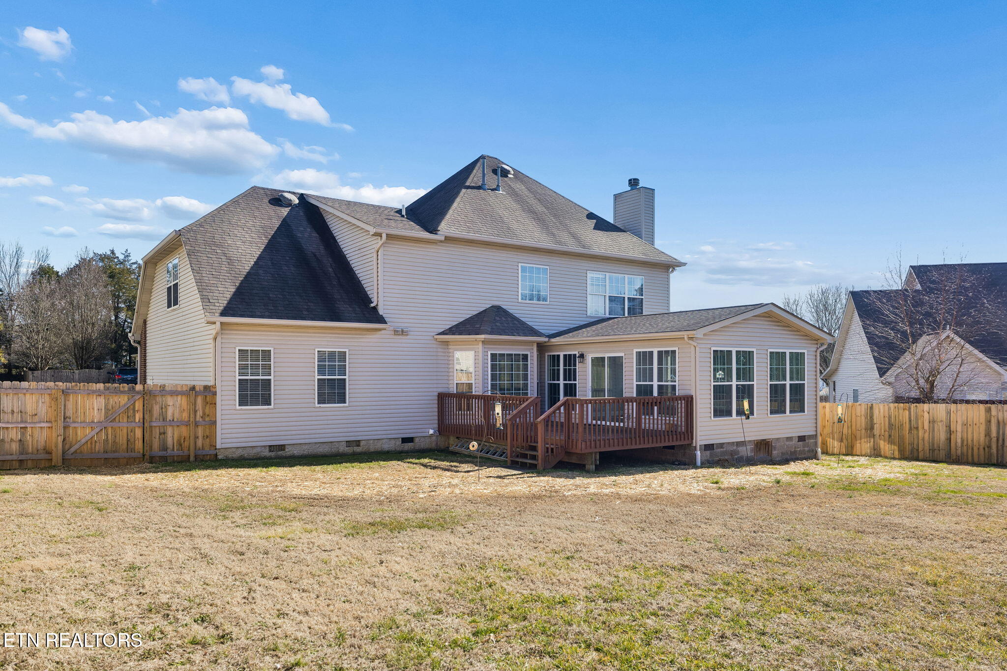 1365 Wineberry Road Powell TN 37849