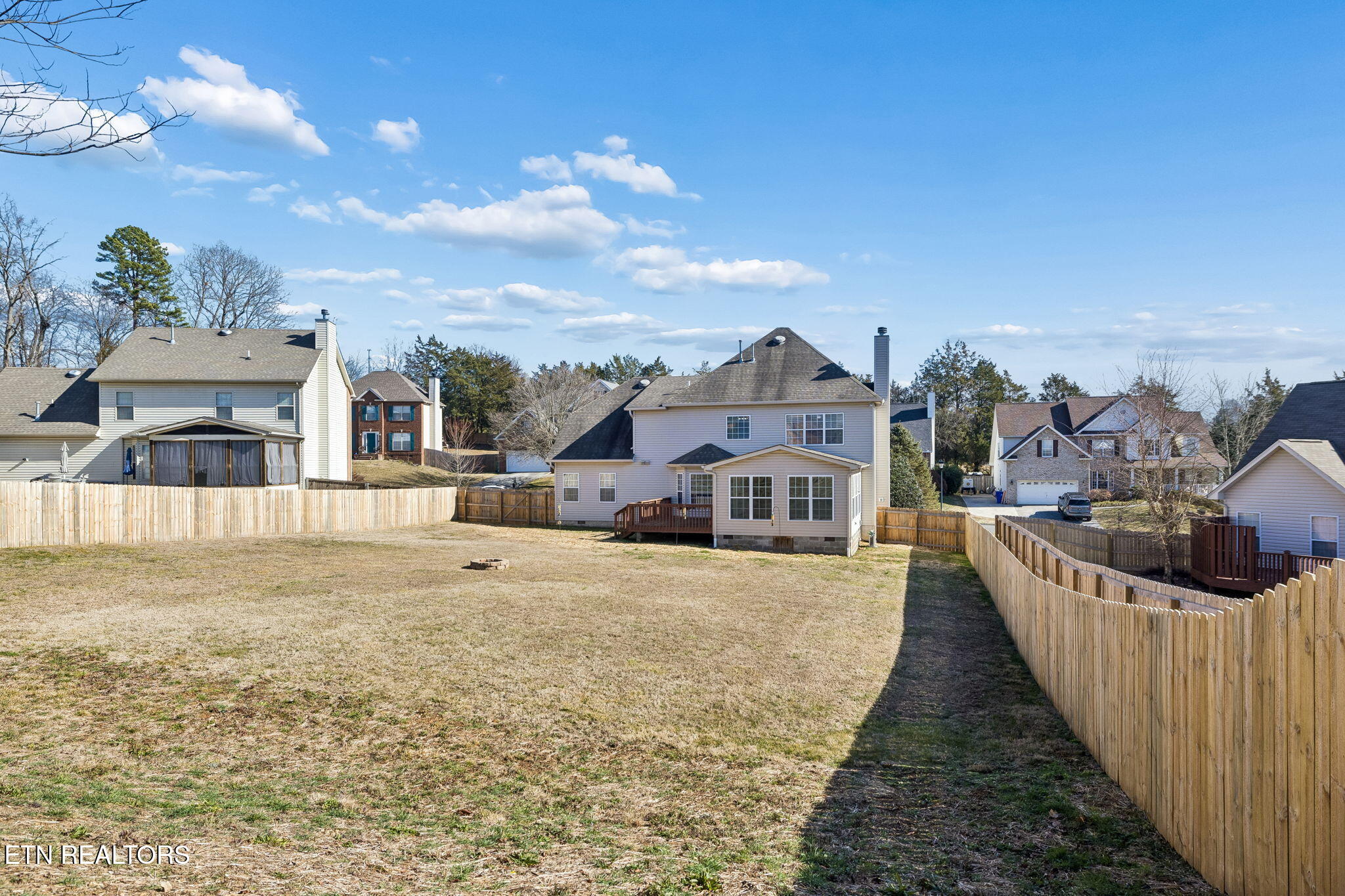 1365 Wineberry Road Powell TN 37849