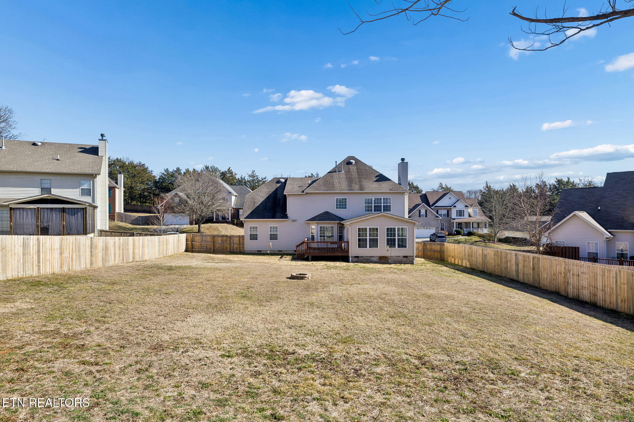 1365 Wineberry Road Powell TN 37849