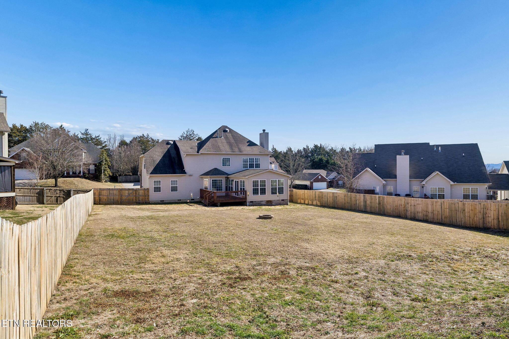 1365 Wineberry Road Powell TN 37849