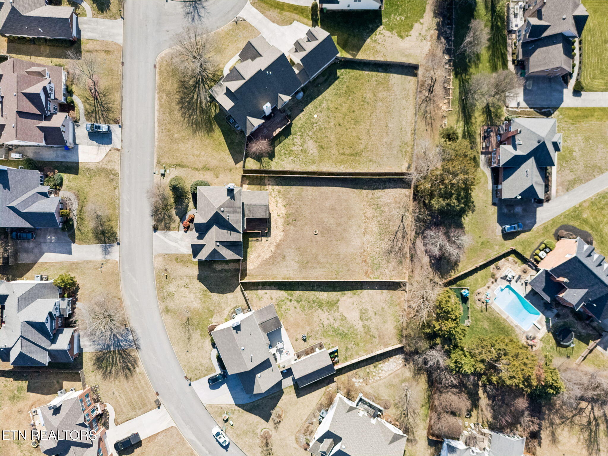 1365 Wineberry Road Powell TN 37849