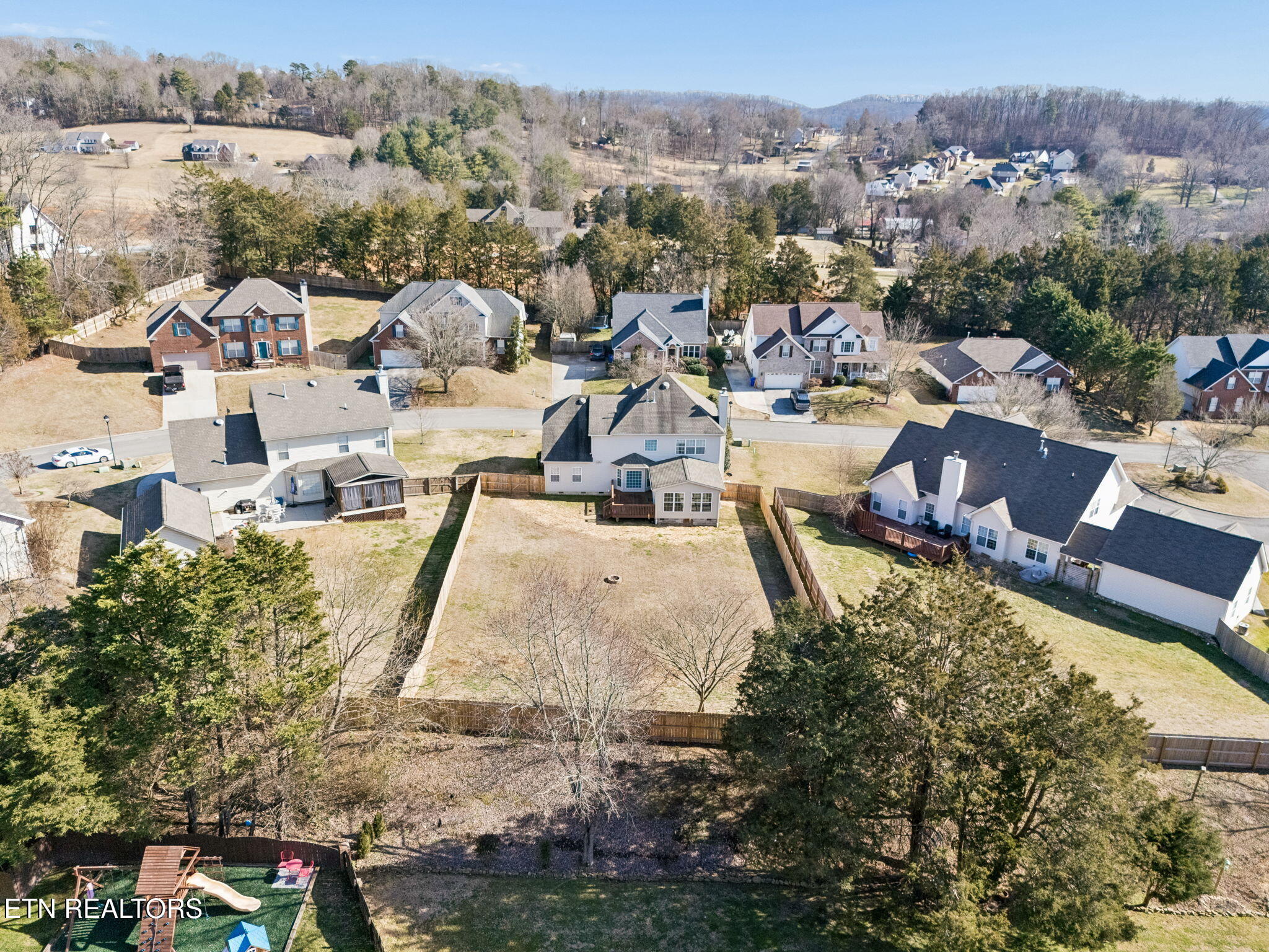 1365 Wineberry Road Powell TN 37849
