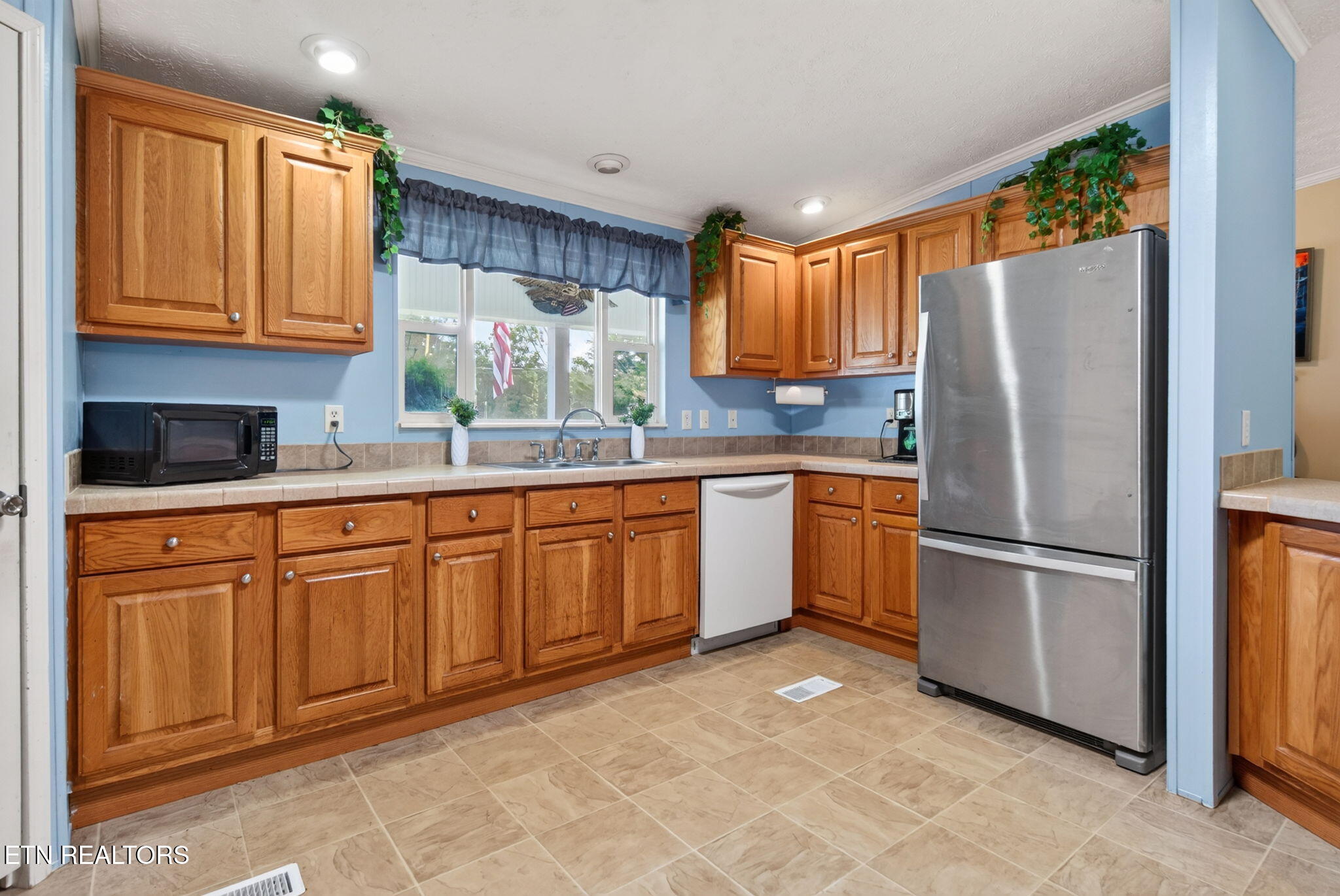 9256 Cherokee Trail Crossville TN 38572