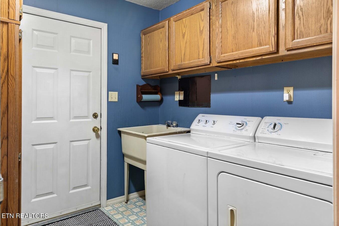 770 Mount Paran Road Jacksboro TN 37757