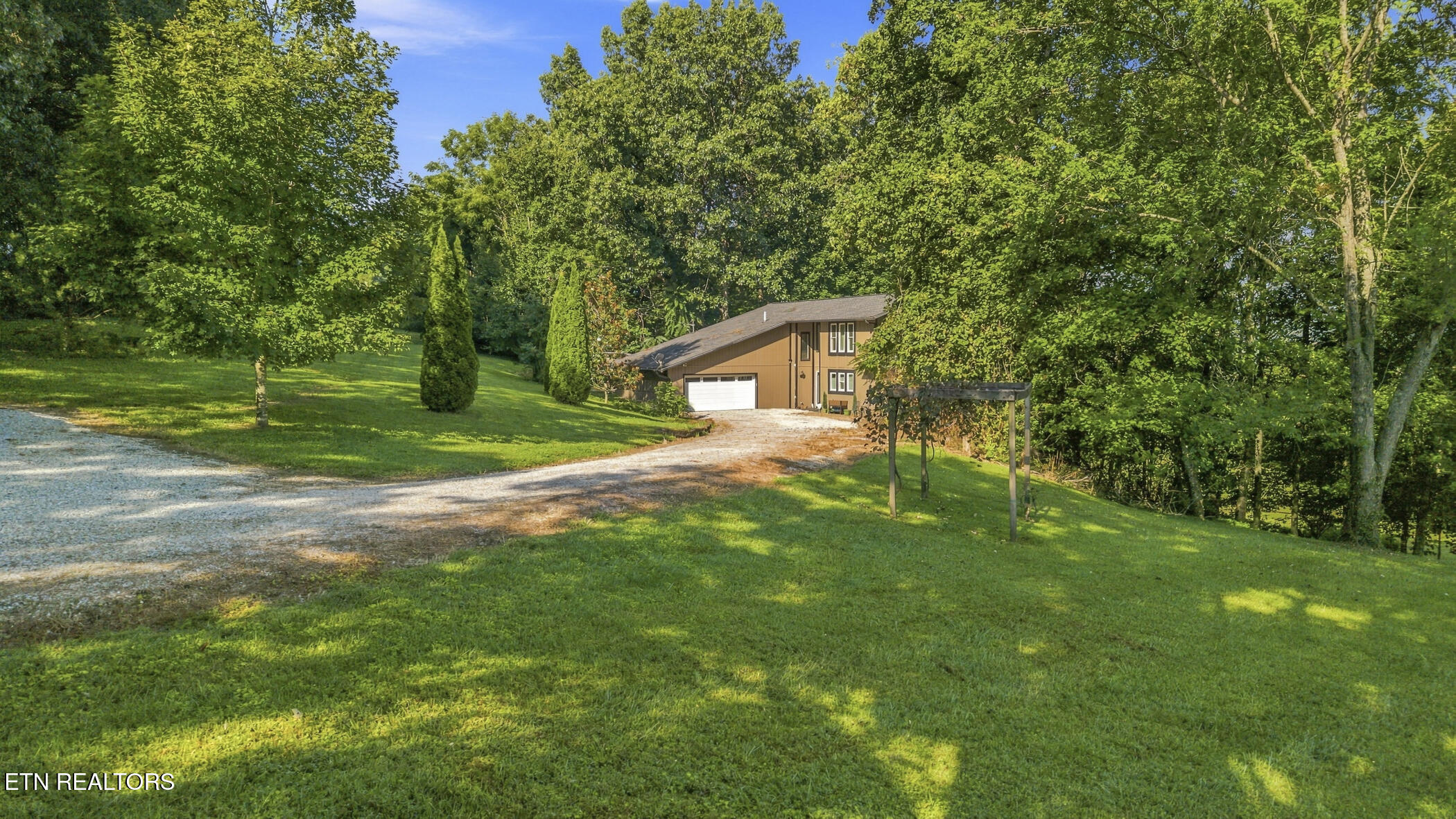 770 Mount Paran Road Jacksboro TN 37757