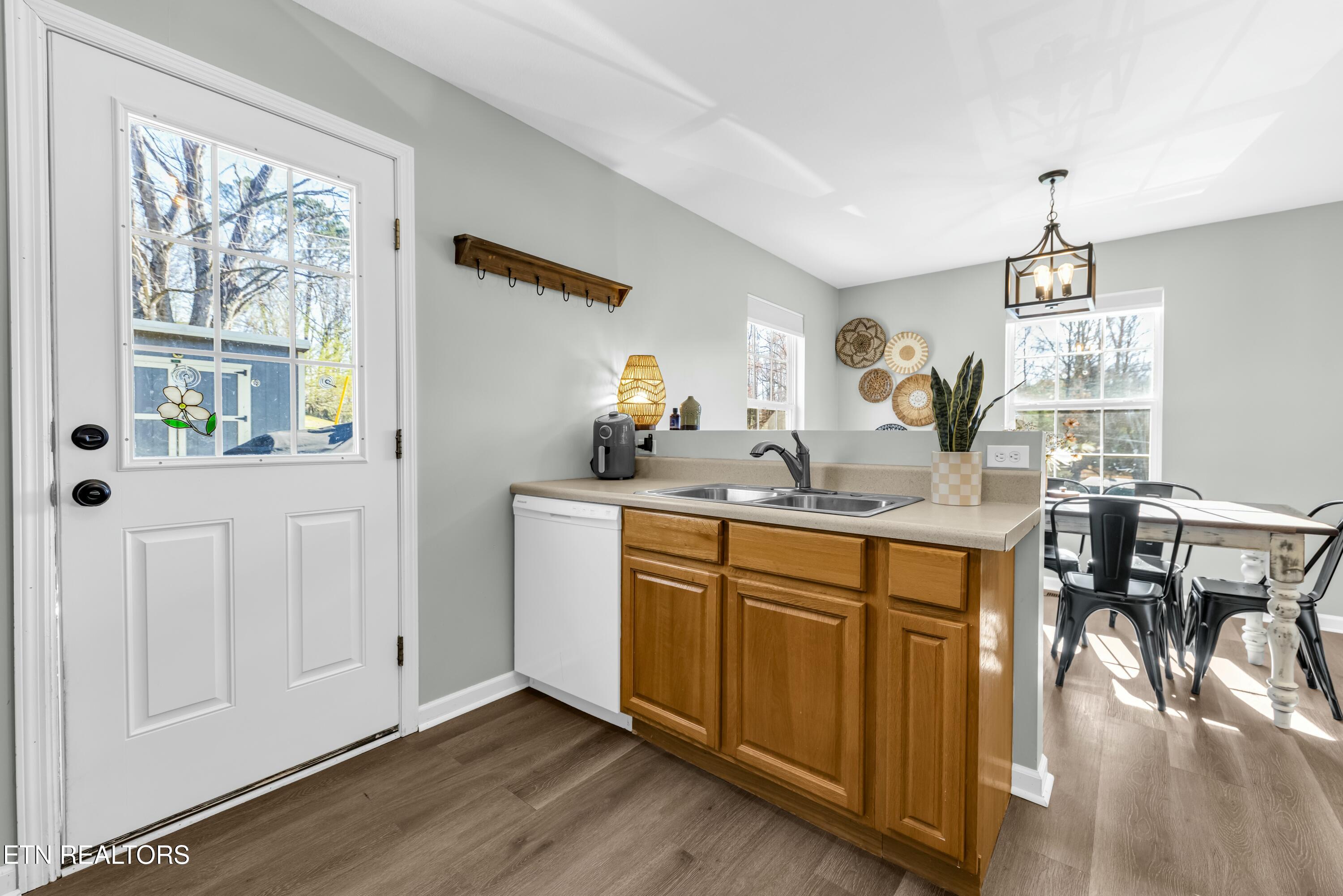626 Kansas Lane Oliver Springs TN 37840