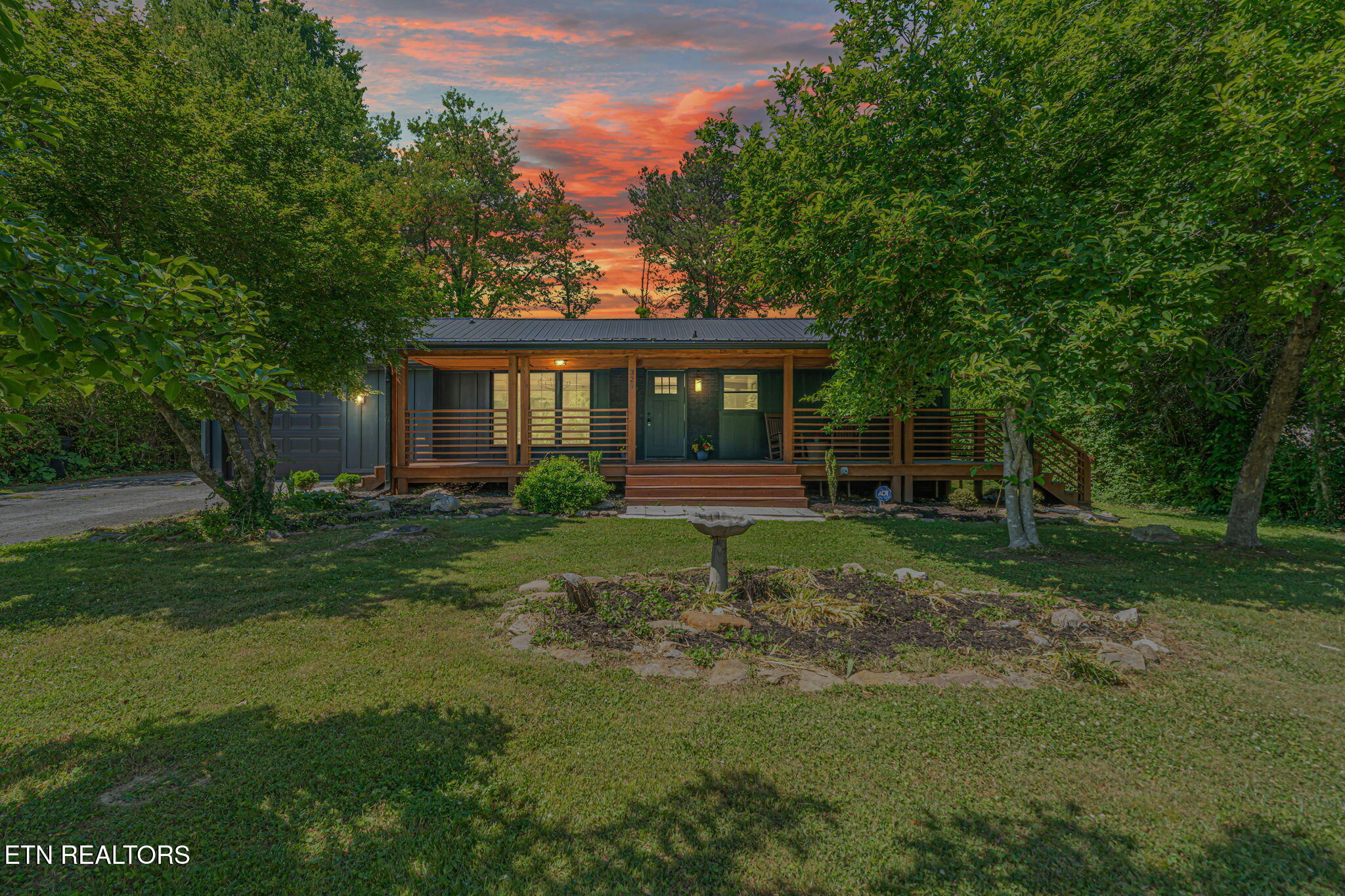 329 Sarvis Drive Knoxville TN 37920
