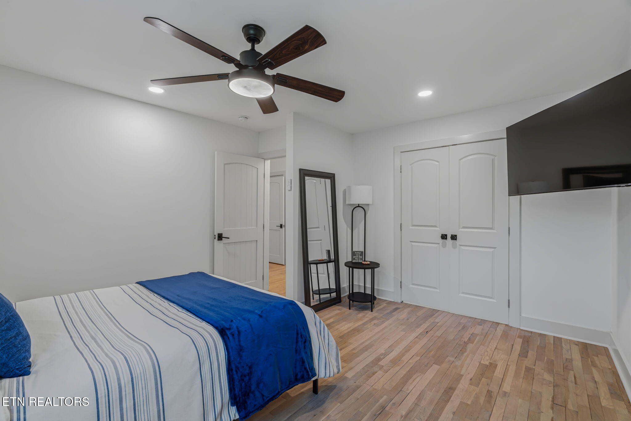 329 Sarvis Drive Knoxville TN 37920