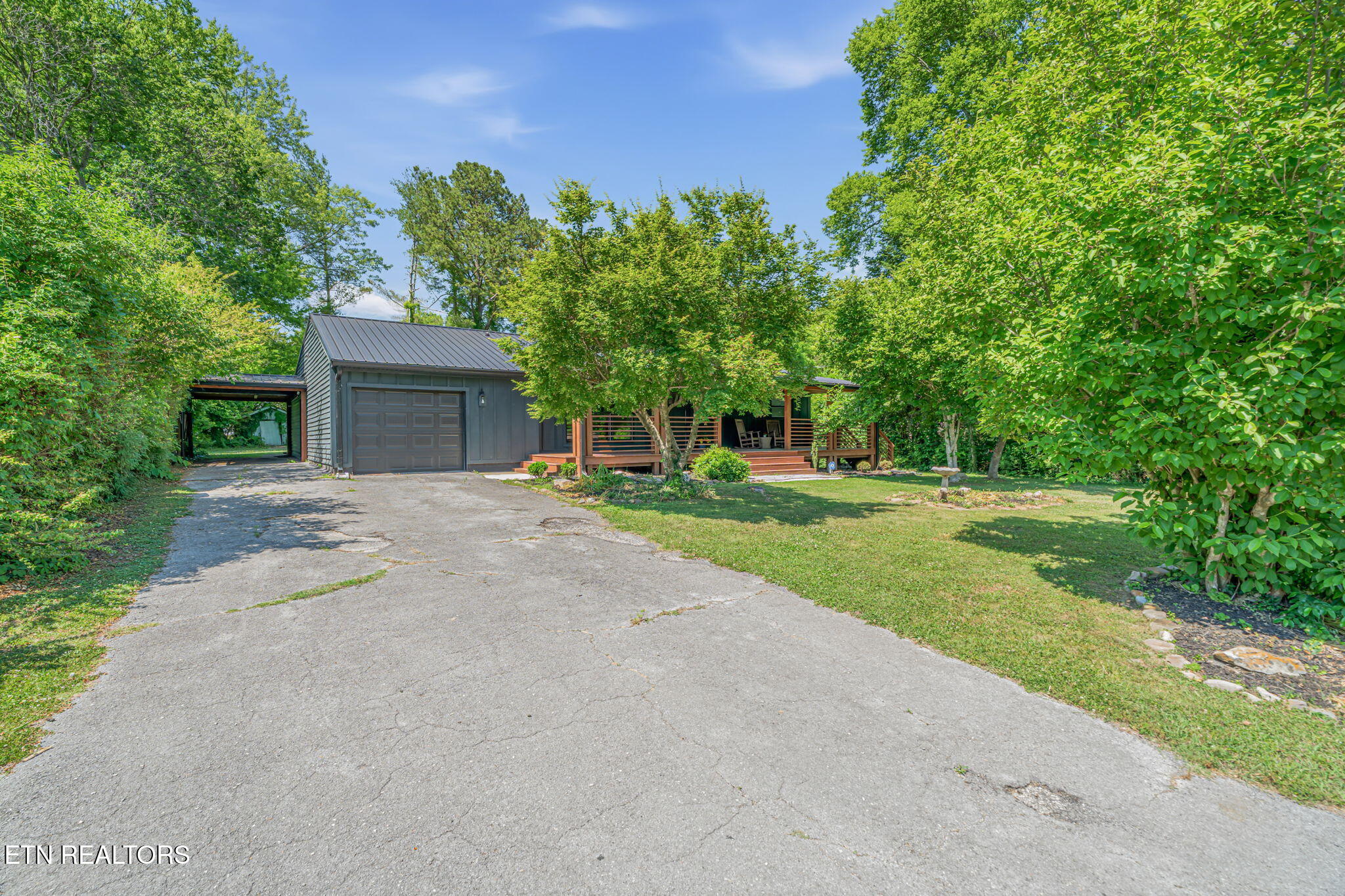 329 Sarvis Drive Knoxville TN 37920