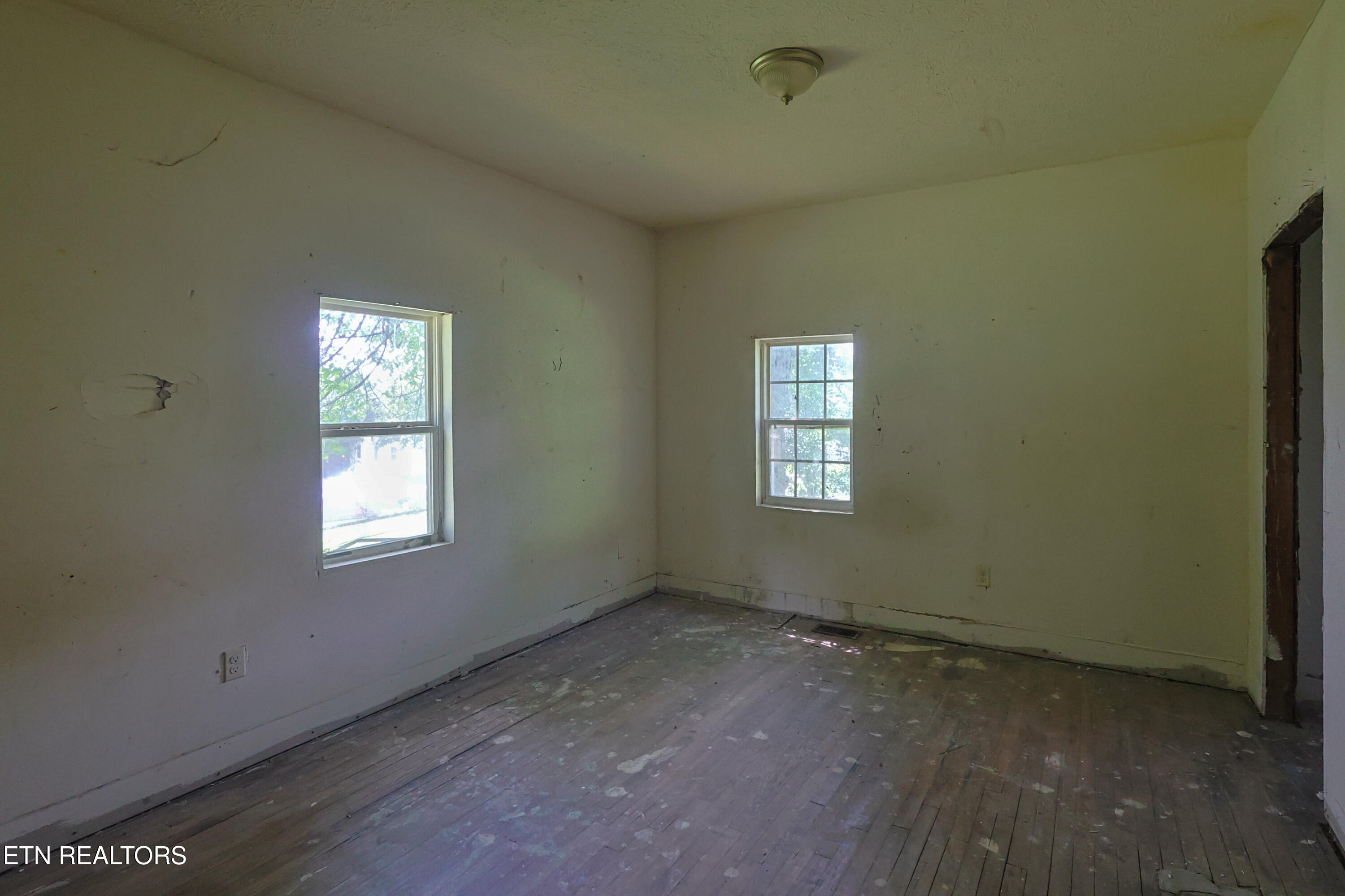2201 Barker Avenue Knoxville TN 37915