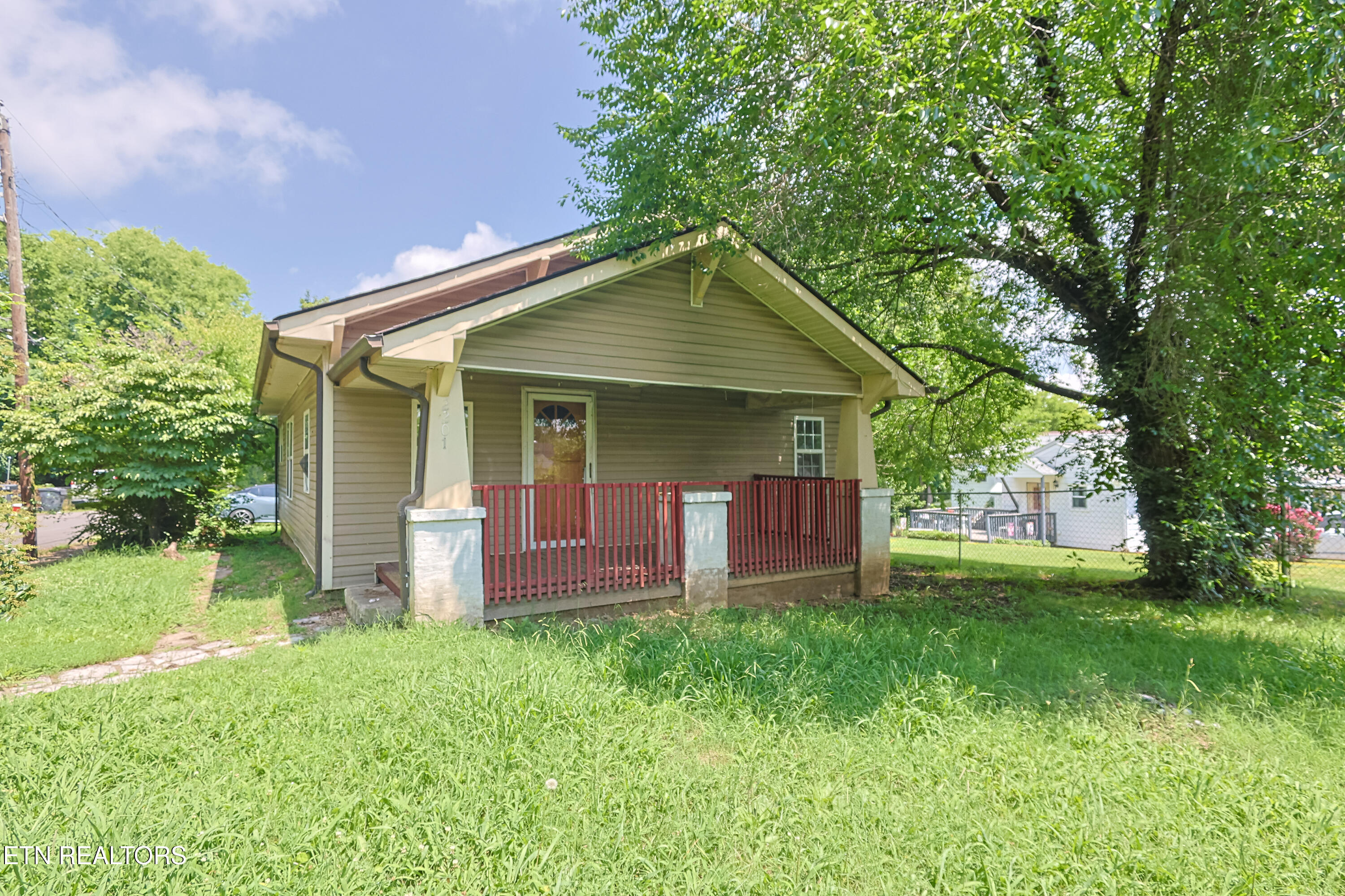 2201 Barker Avenue Knoxville TN 37915