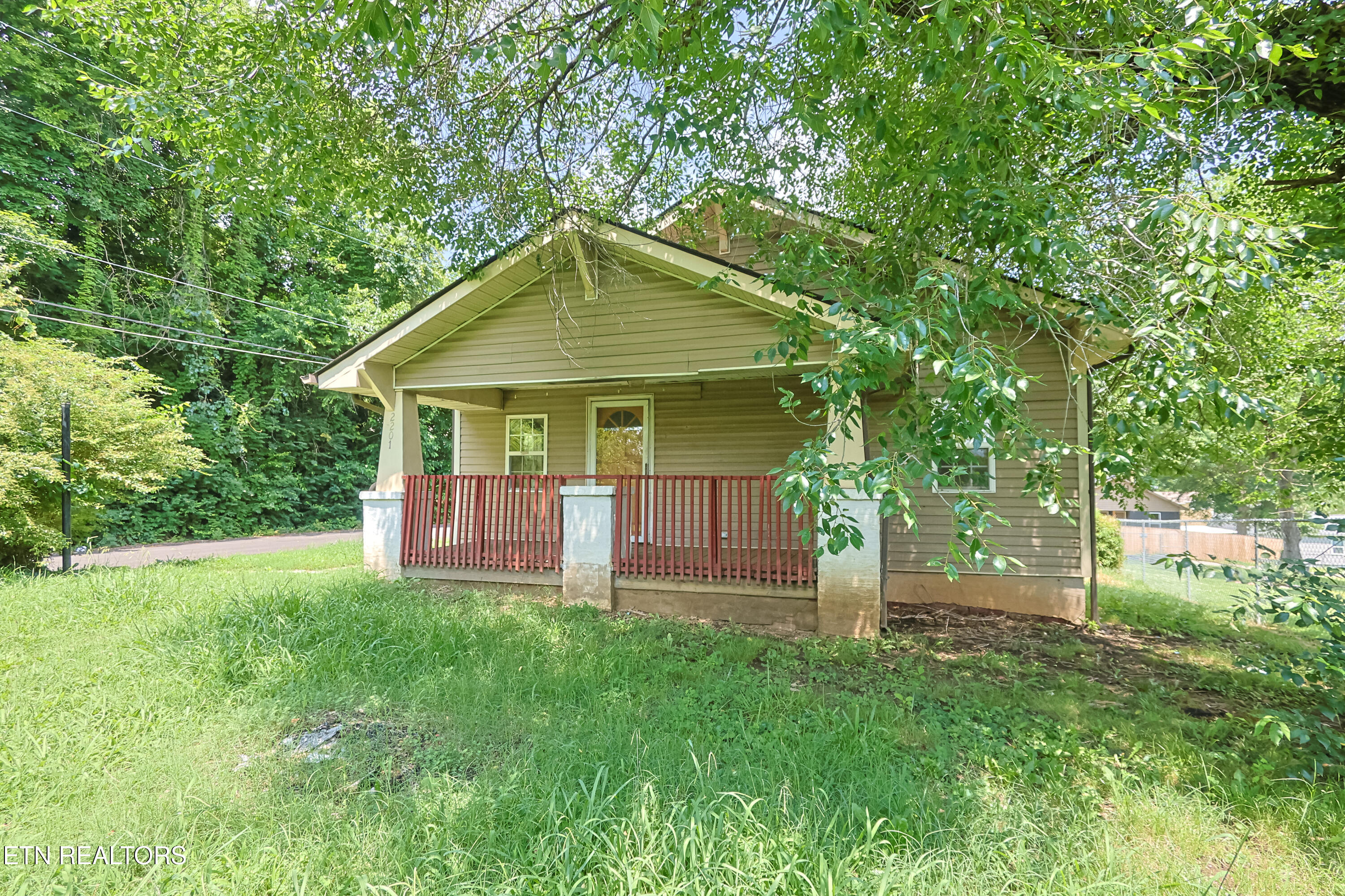 2201 Barker Avenue Knoxville TN 37915