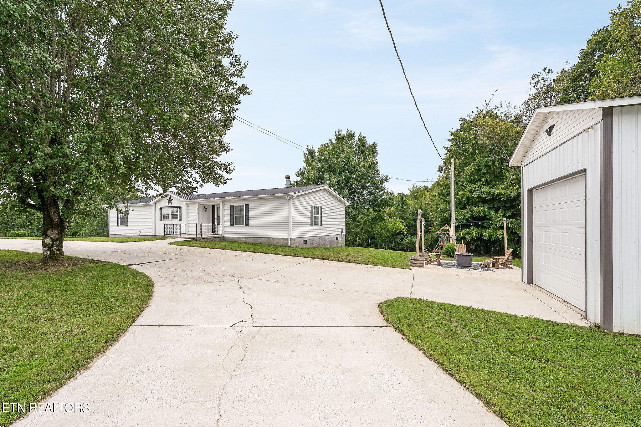 5283 Willow Grove Highway Allons TN 38541