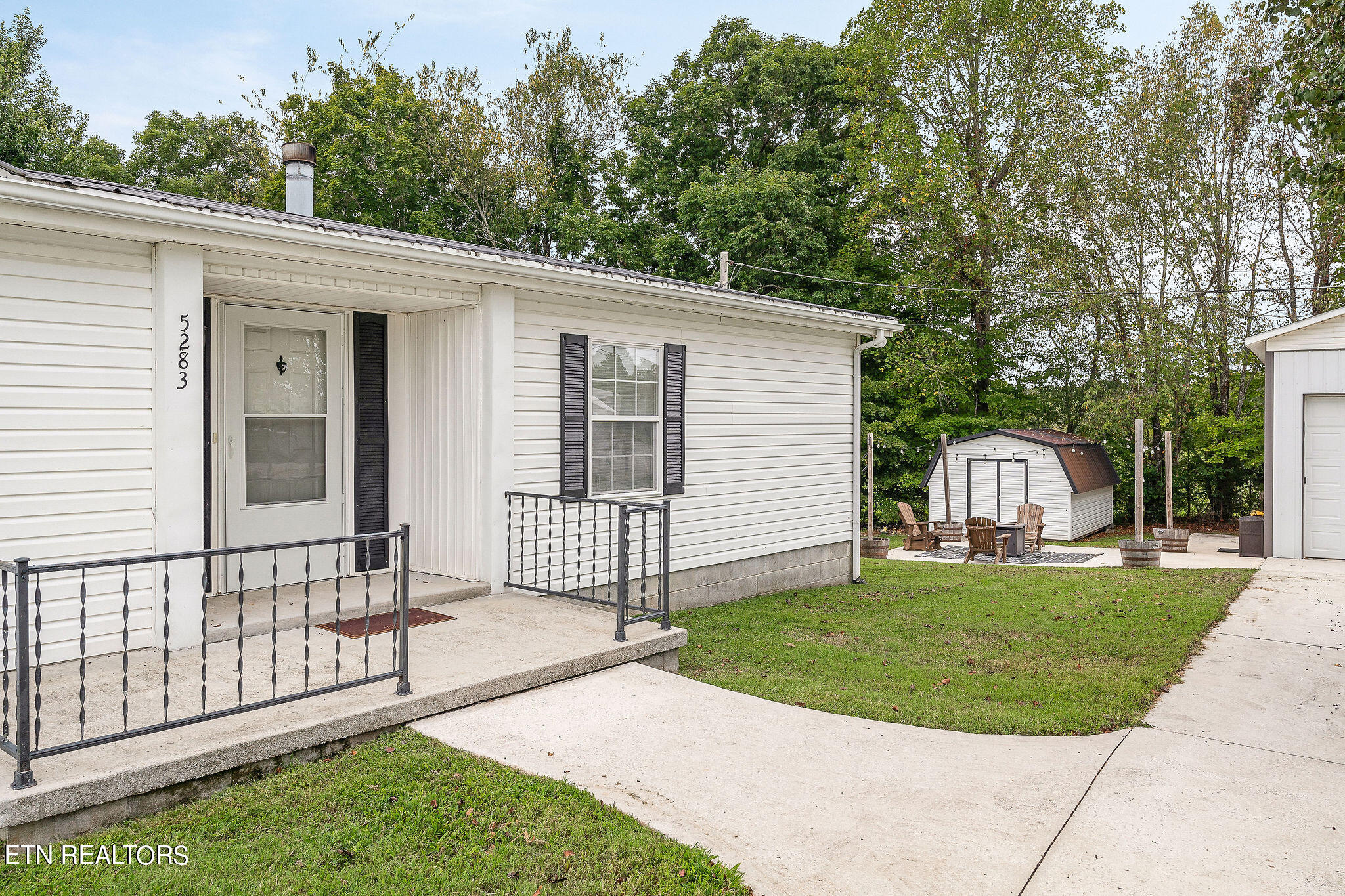 5283 Willow Grove Highway Allons TN 38541