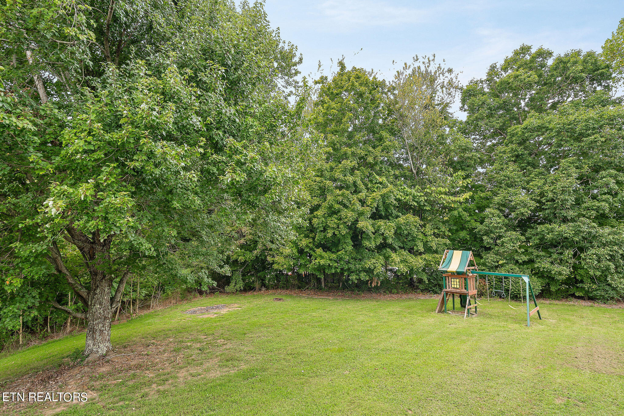 5283 Willow Grove Highway Allons TN 38541