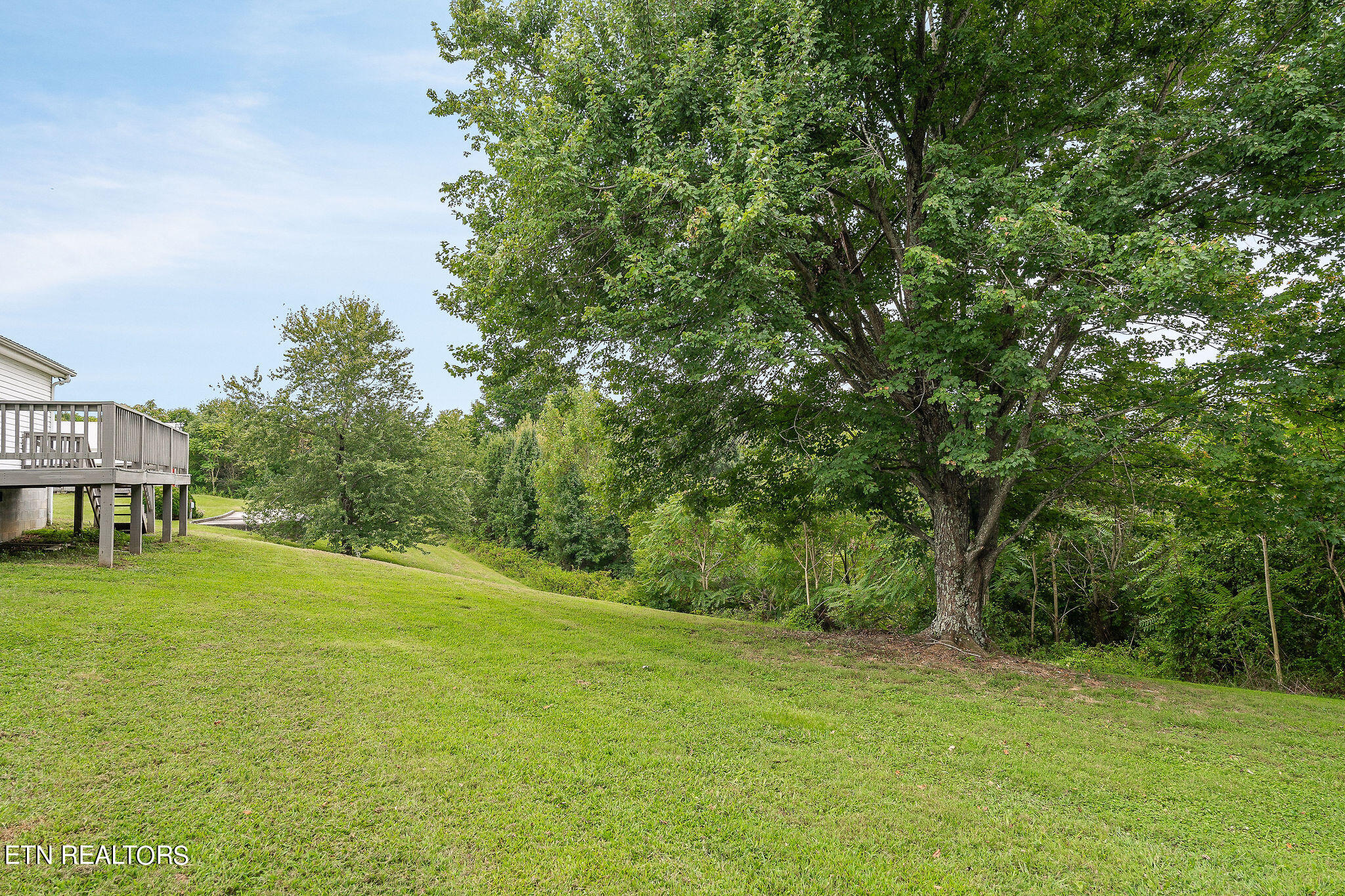 5283 Willow Grove Highway Allons TN 38541