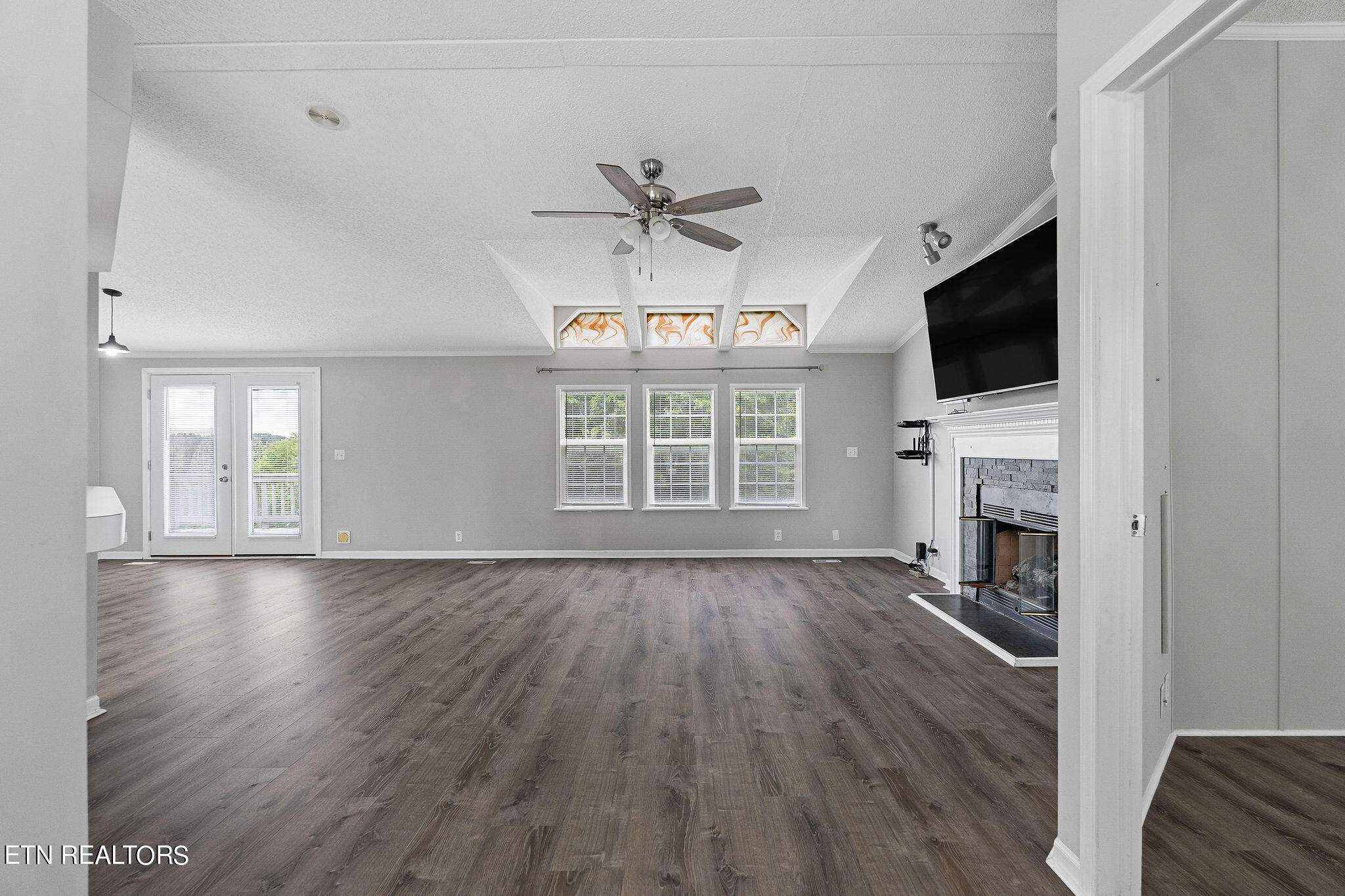 5283 Willow Grove Highway Allons TN 38541