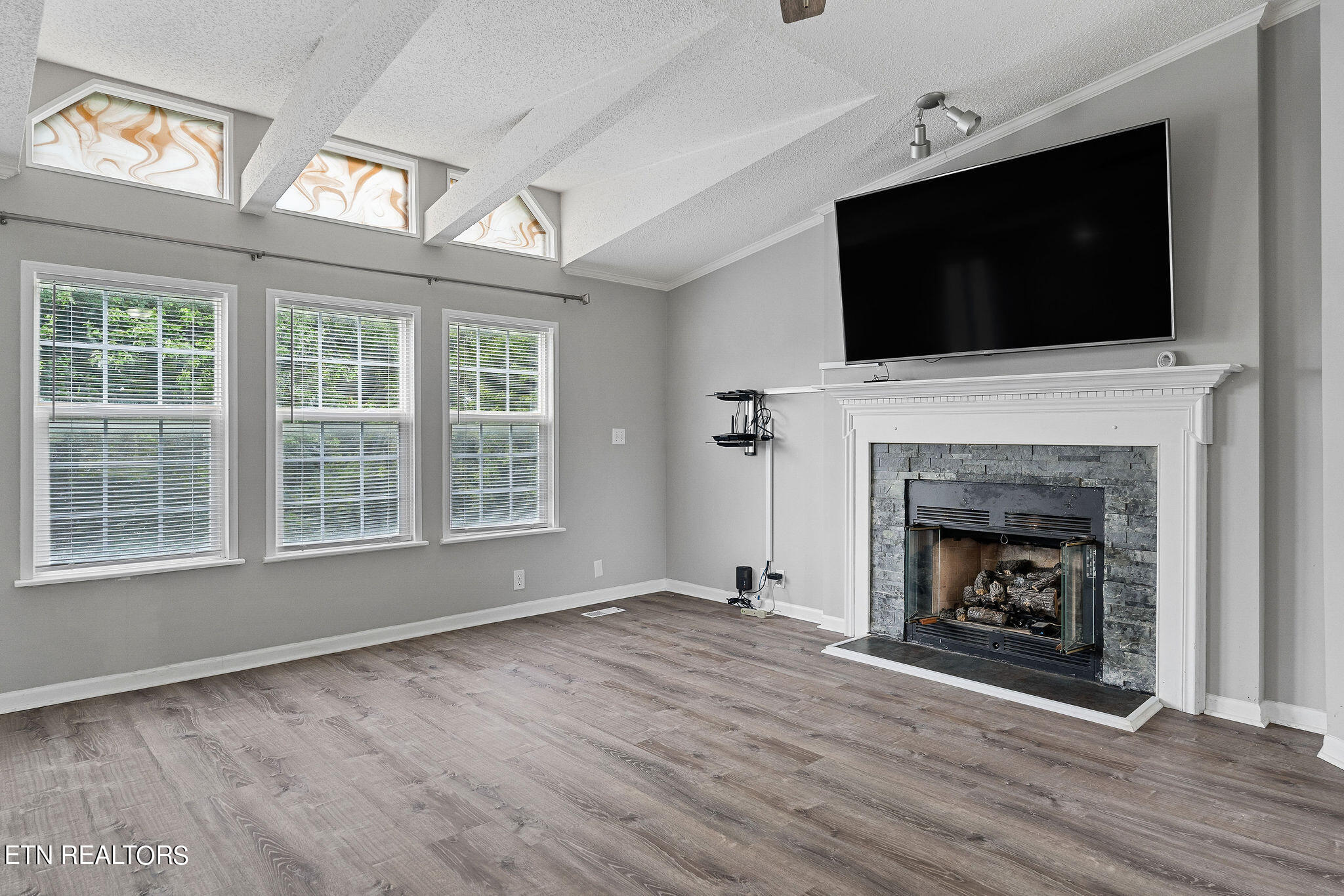 5283 Willow Grove Highway Allons TN 38541