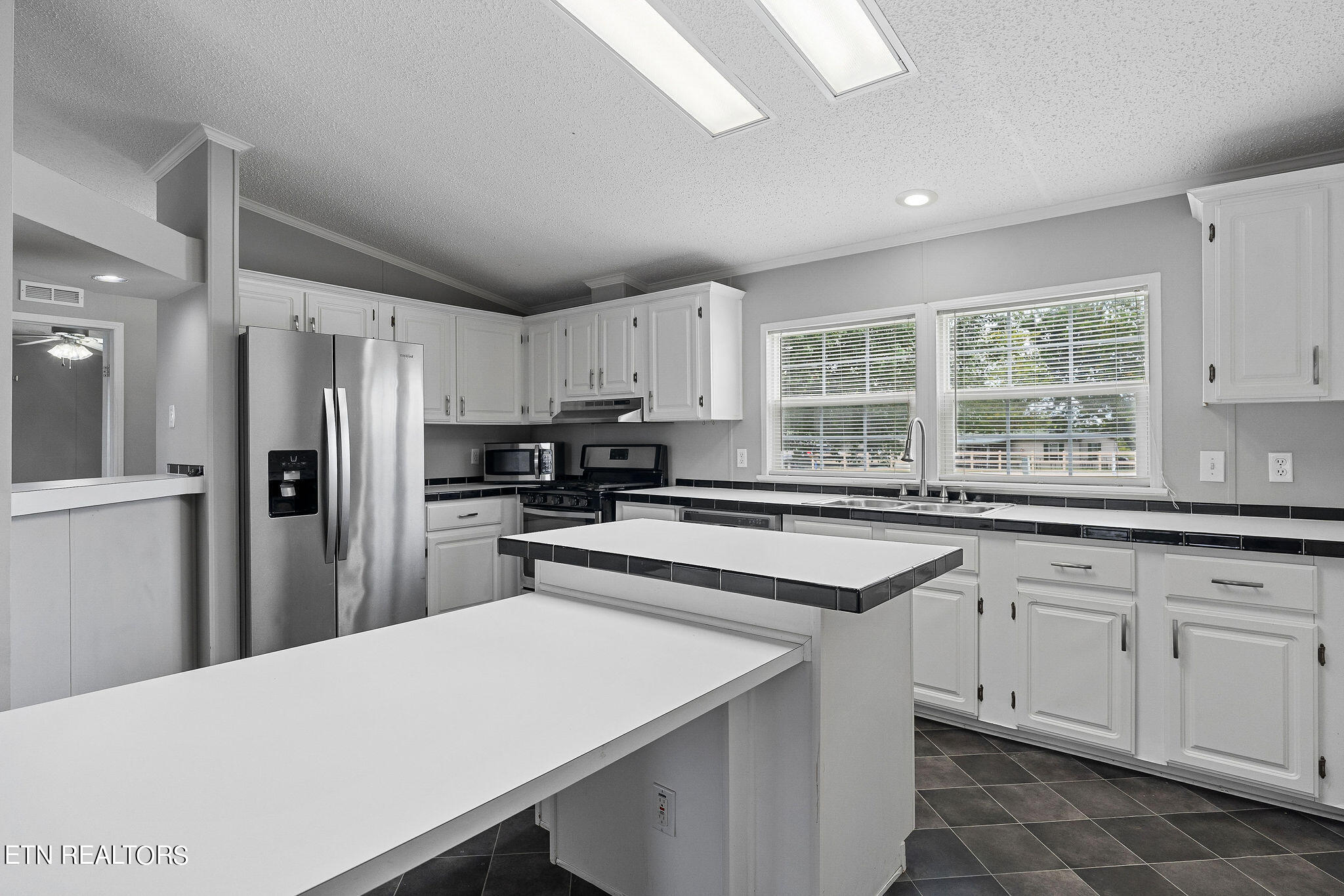 5283 Willow Grove Highway Allons TN 38541