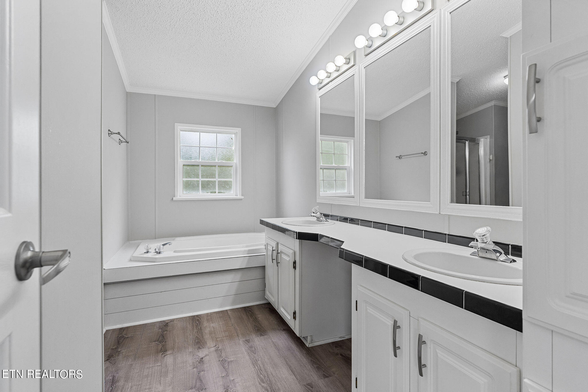 5283 Willow Grove Highway Allons TN 38541