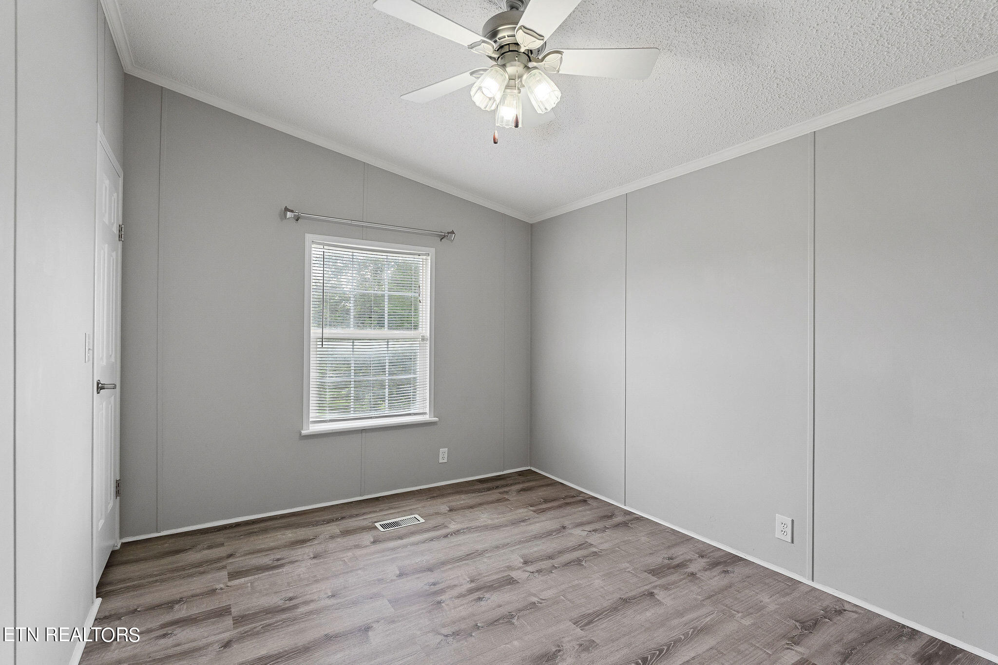 5283 Willow Grove Highway Allons TN 38541