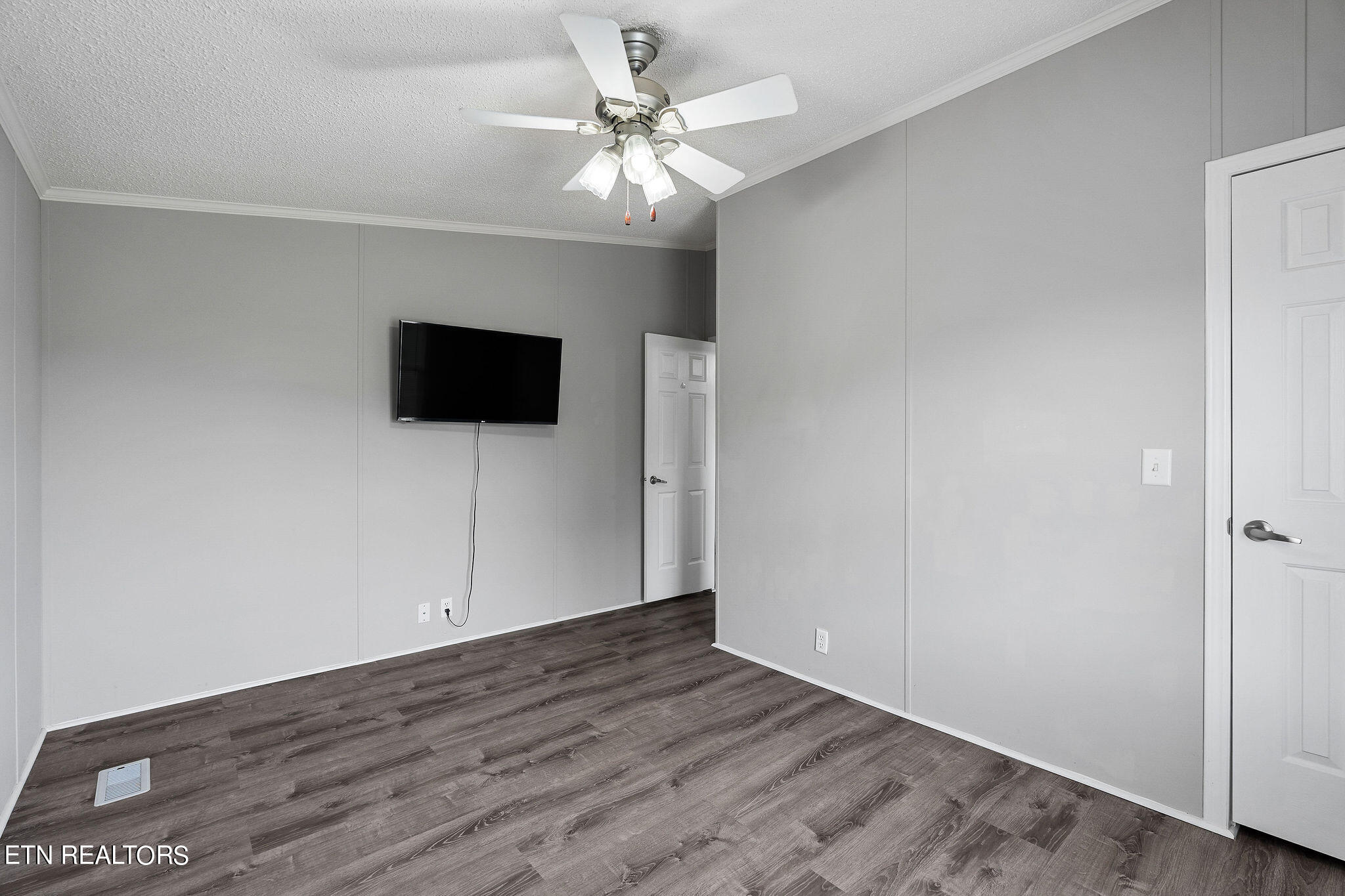 5283 Willow Grove Highway Allons TN 38541