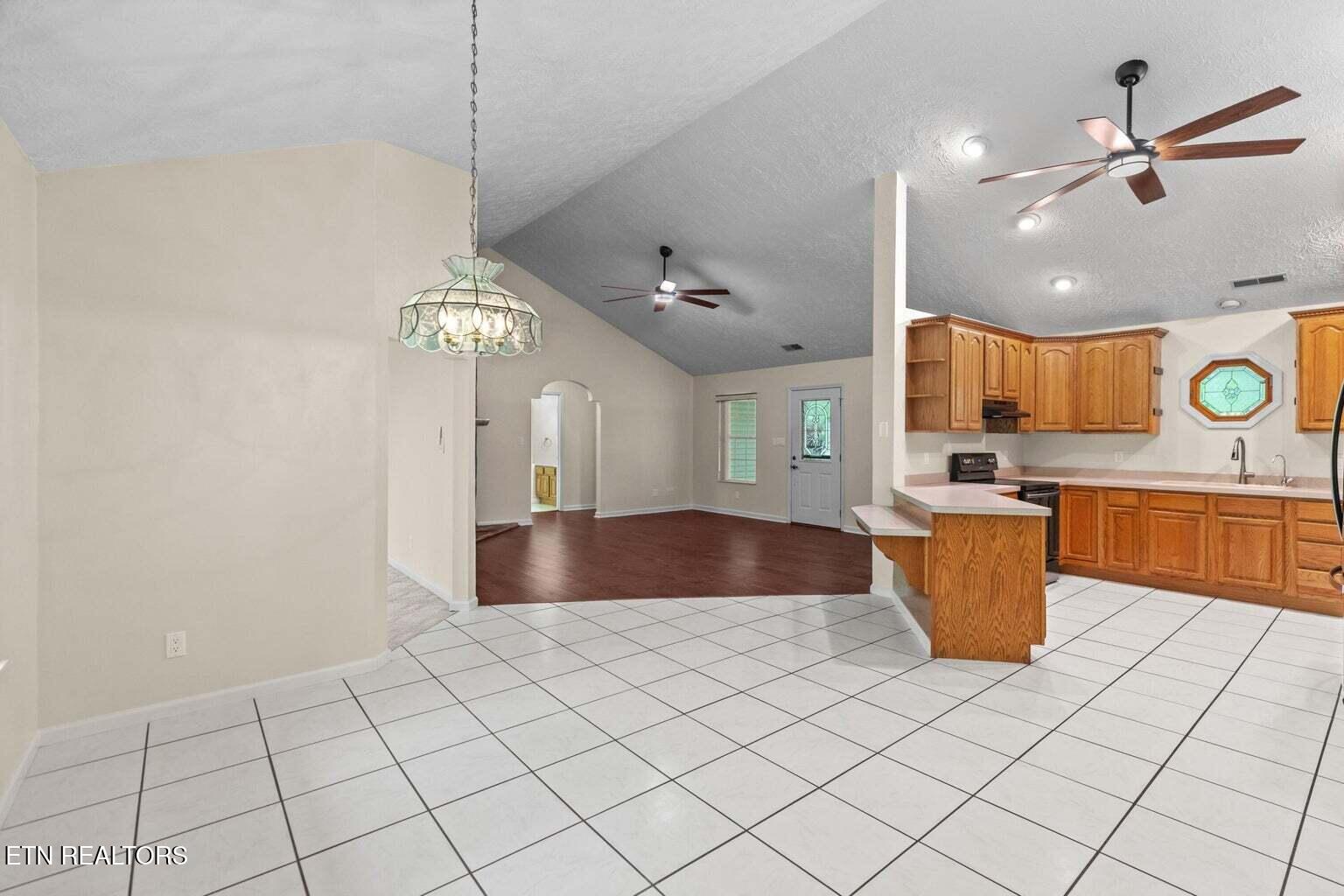 2180 Ranch Road Dandridge TN 37725