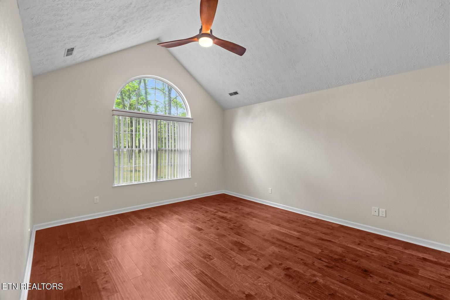 2180 Ranch Road Dandridge TN 37725