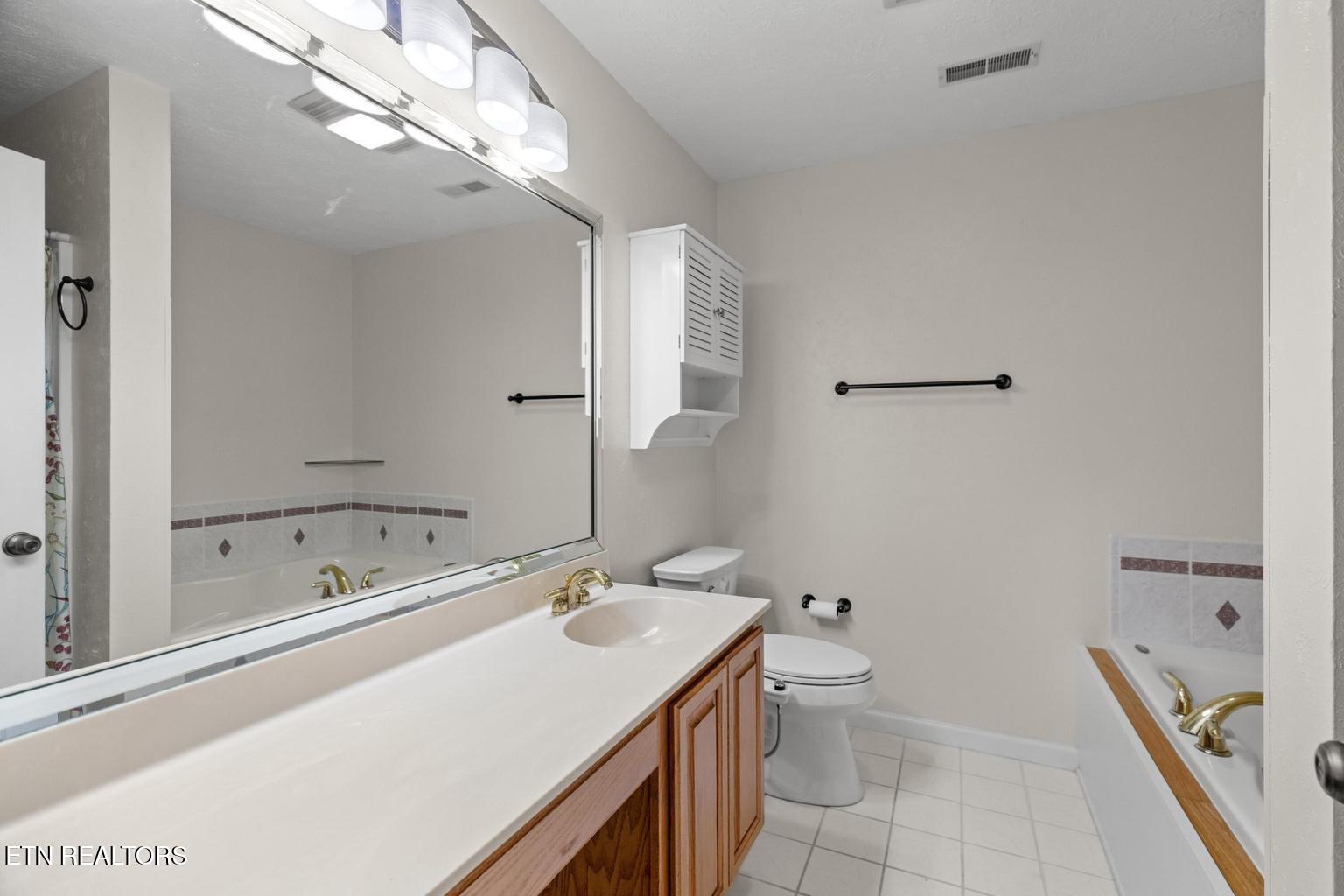 2180 Ranch Road Dandridge TN 37725