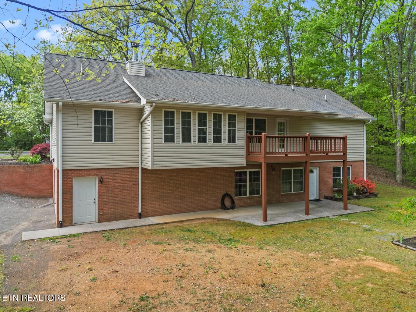 2180 Ranch Road Dandridge TN 37725