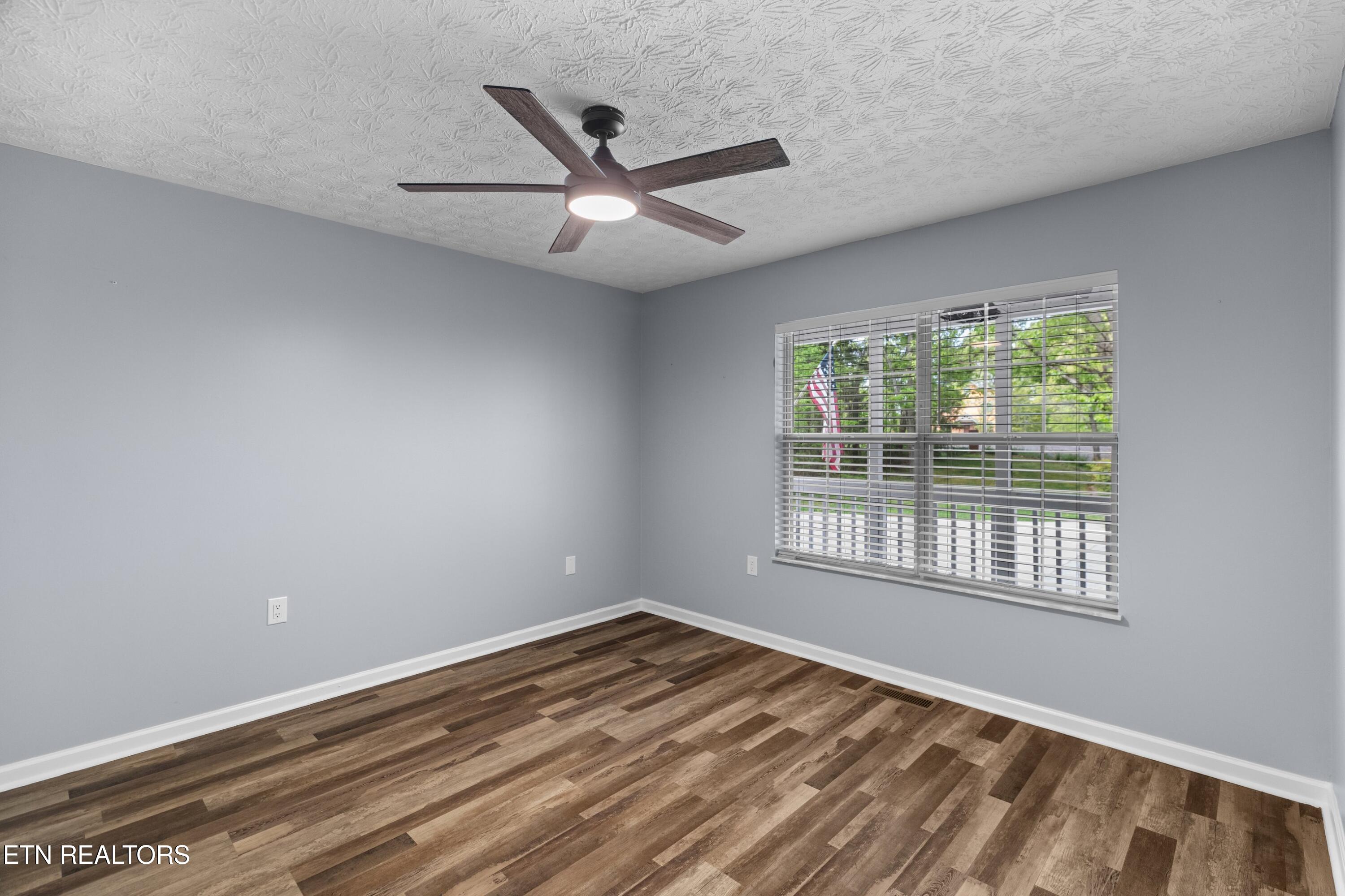 2180 Ranch Road Dandridge TN 37725
