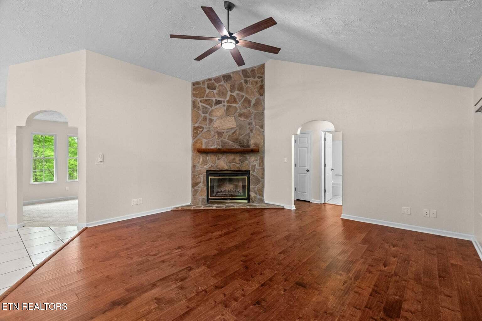 2180 Ranch Road Dandridge TN 37725