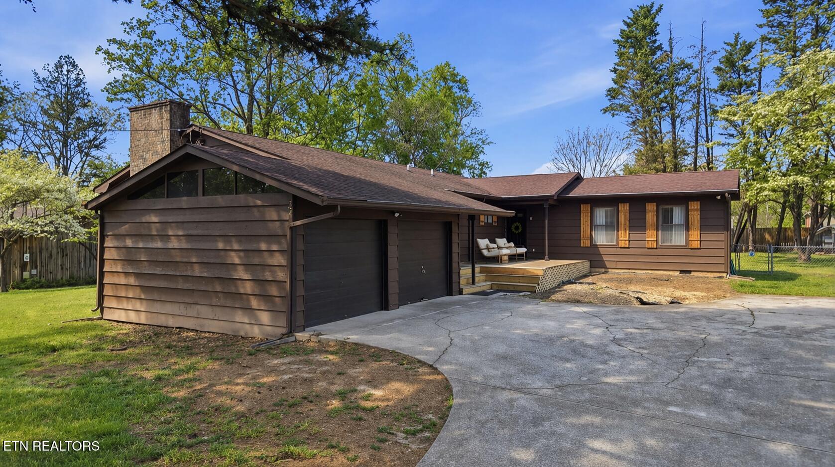 227 Leniz Drive Maryville TN 37803