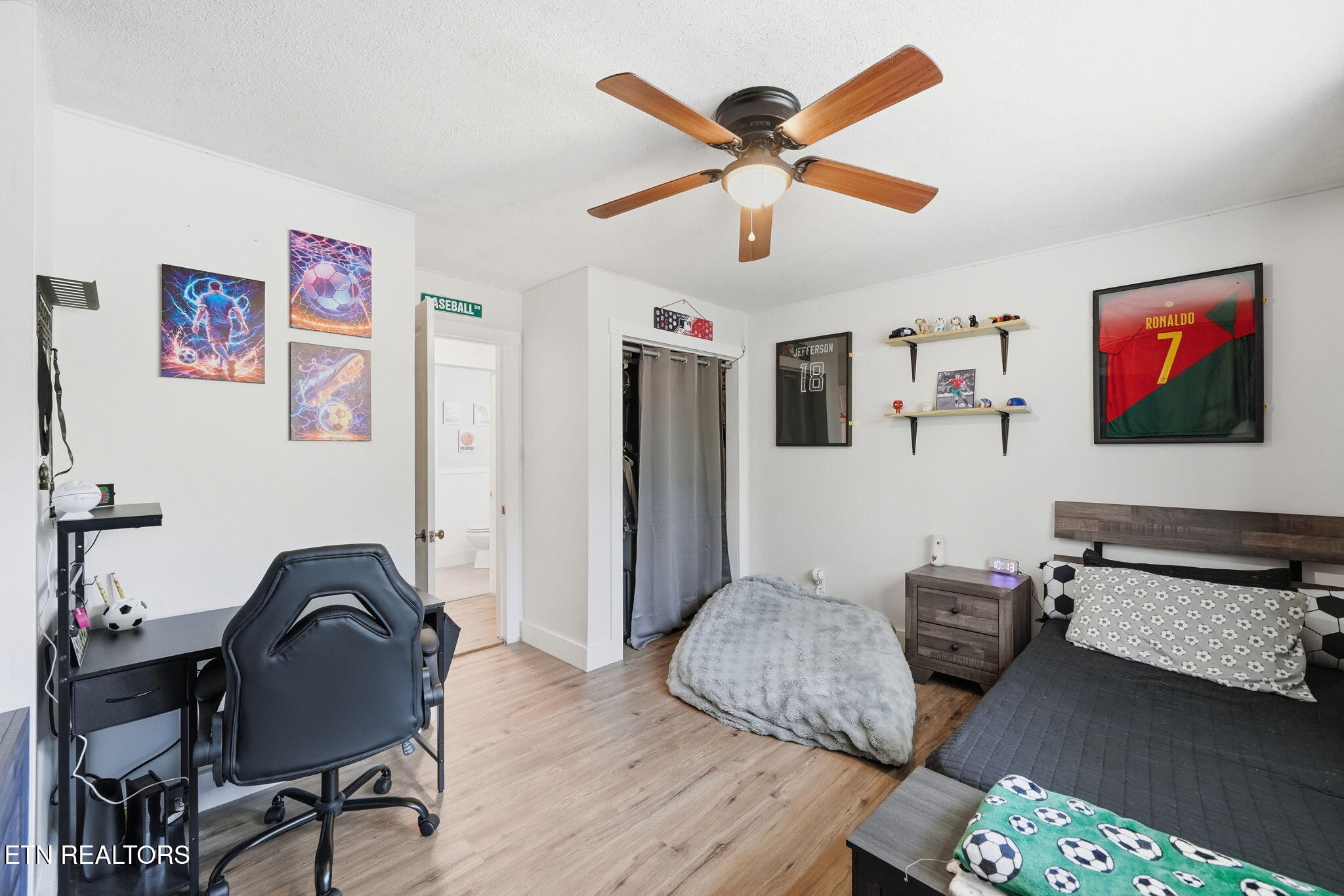 227 Leniz Drive Maryville TN 37803
