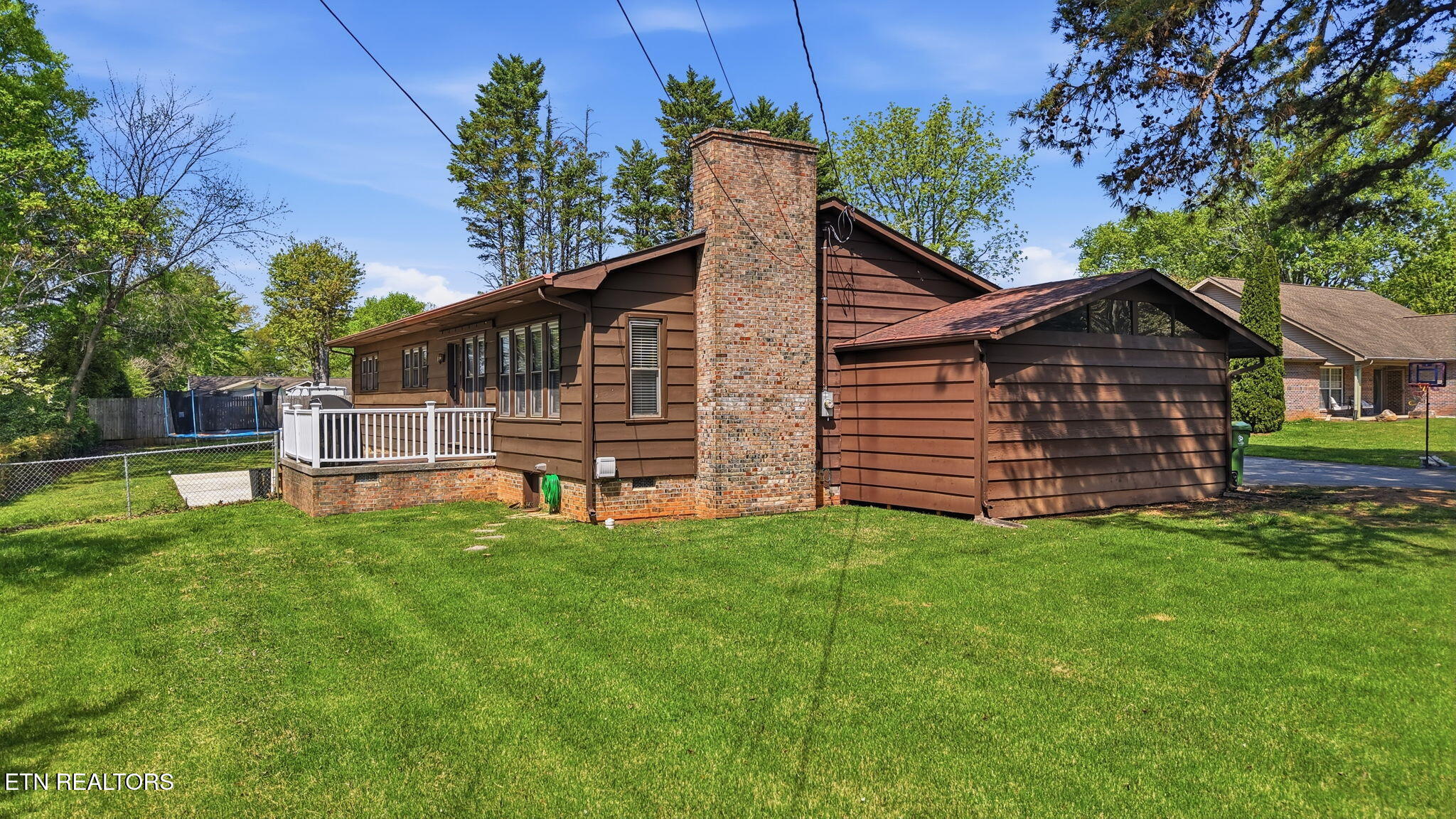 227 Leniz Drive Maryville TN 37803