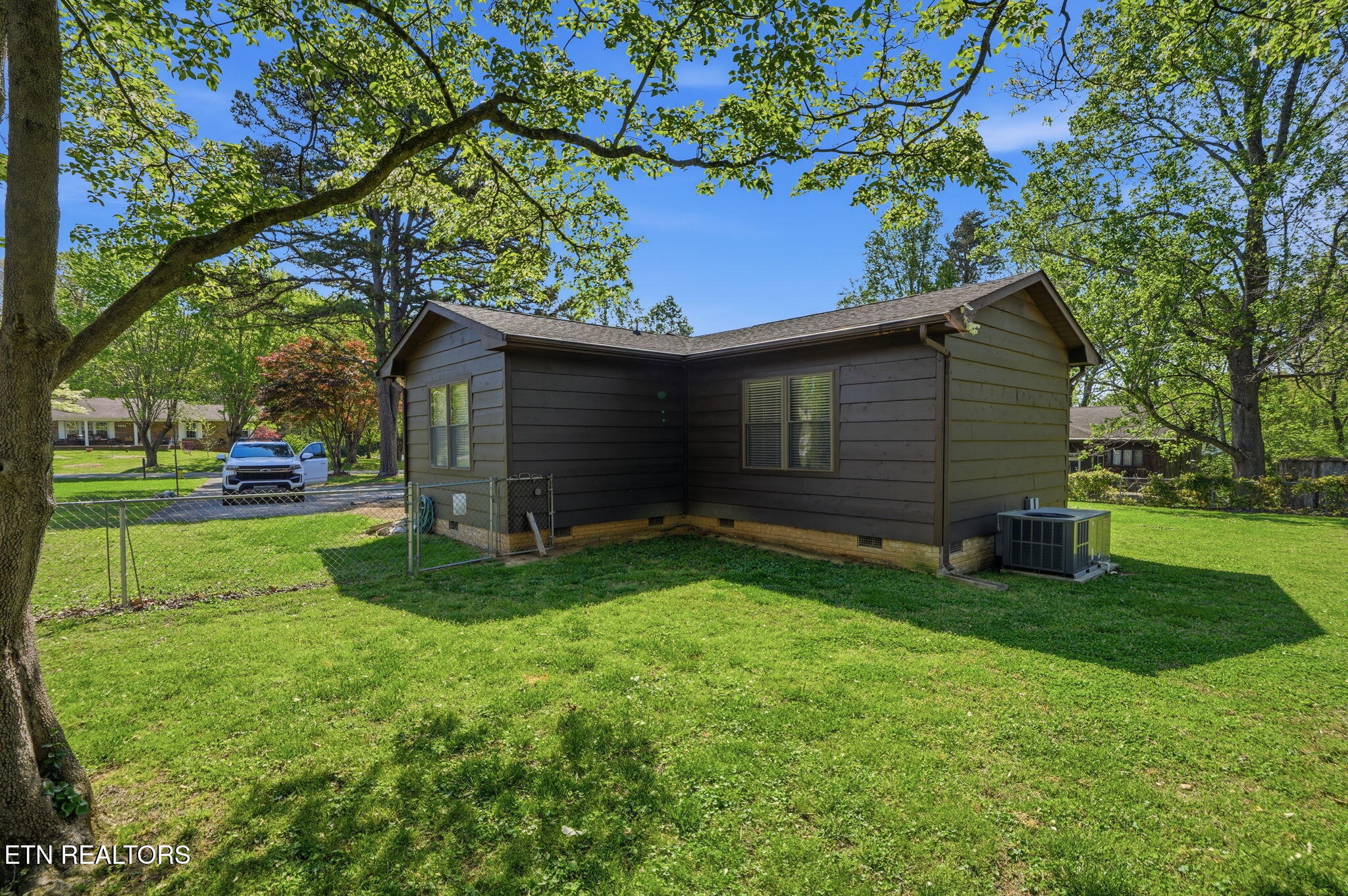 227 Leniz Drive Maryville TN 37803