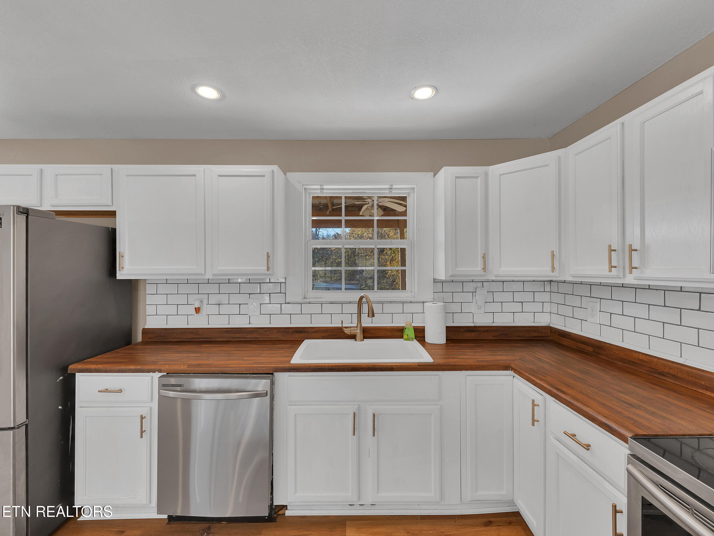 2781 Windfall Estates Drive Sevierville TN 37876