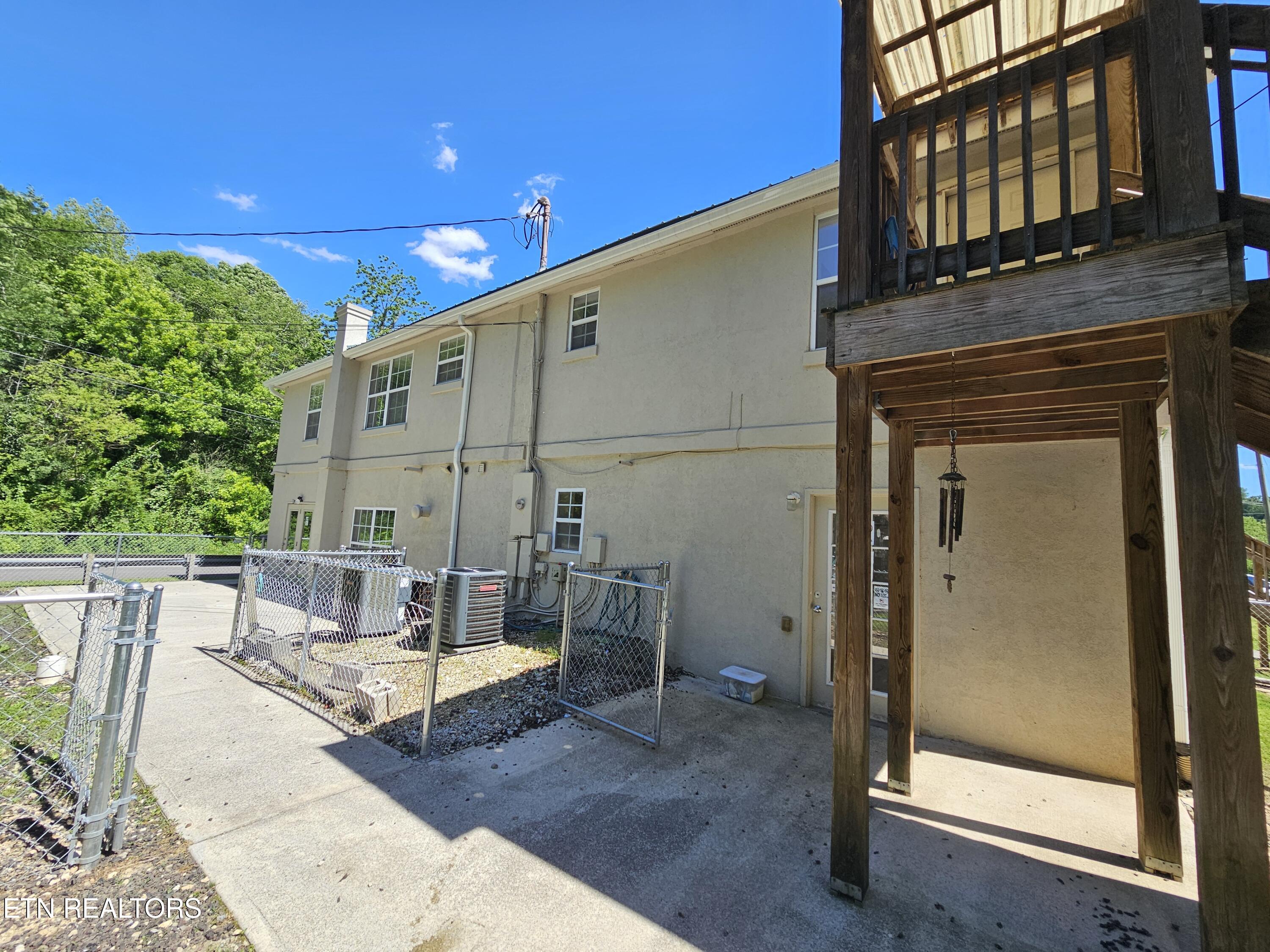 607 Old Tacora Hills Road Clinton TN 37716