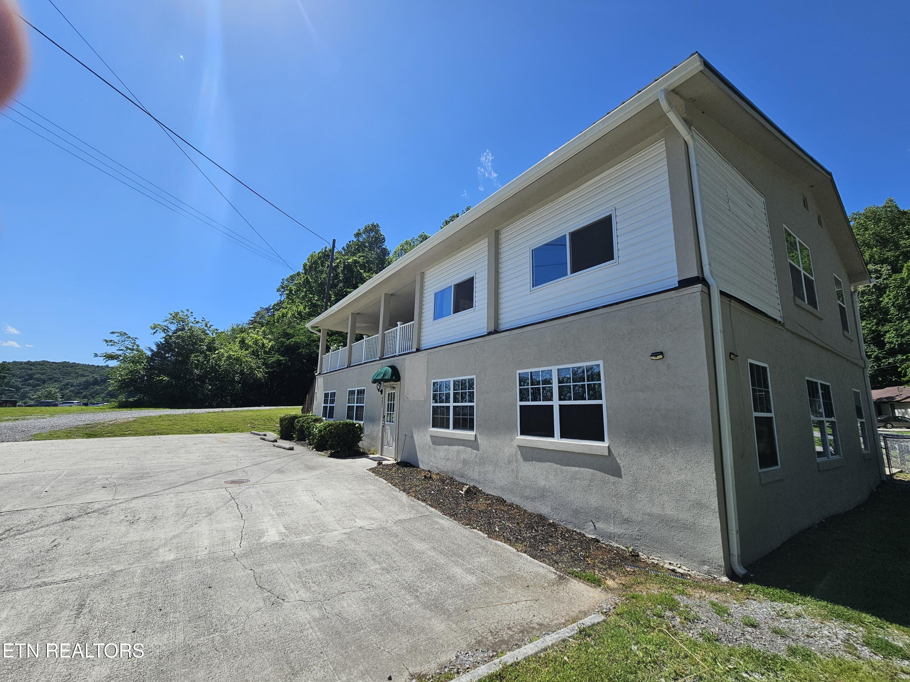 607 Old Tacora Hills Road Clinton TN 37716