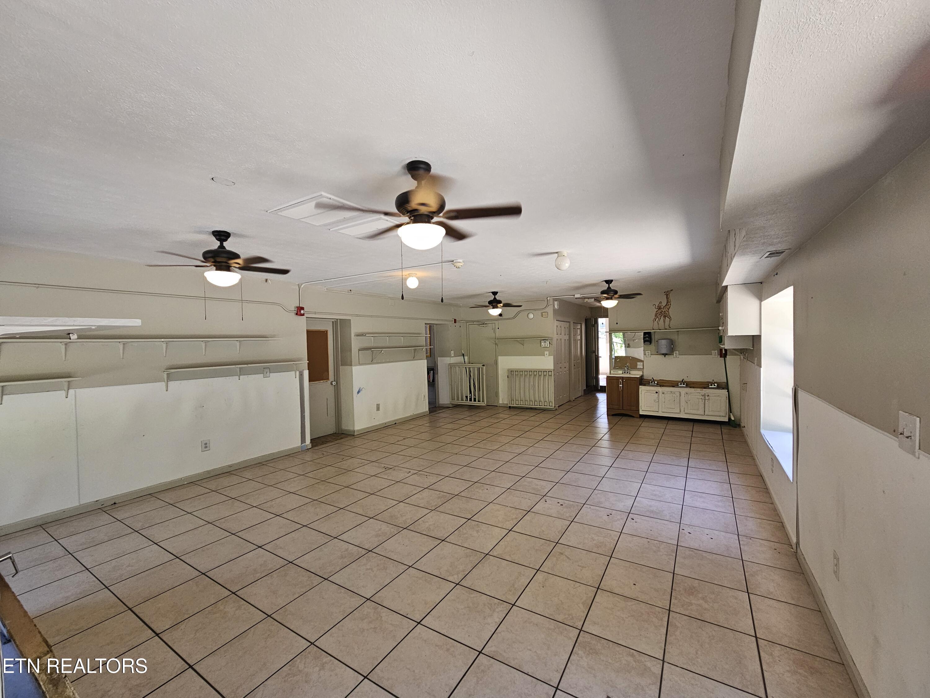 607 Old Tacora Hills Road Clinton TN 37716