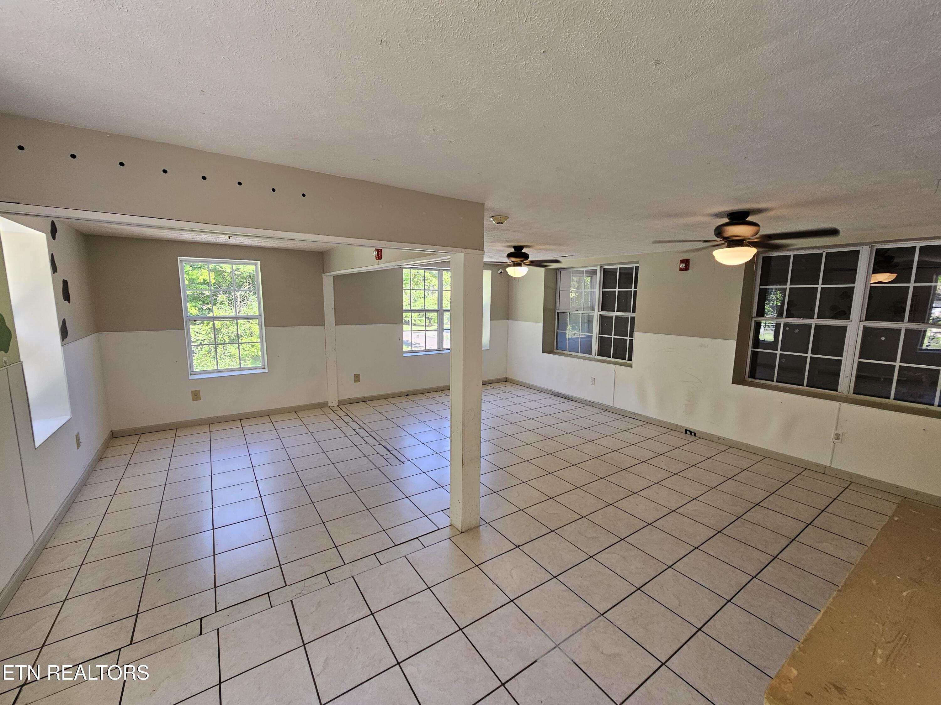 607 Old Tacora Hills Road Clinton TN 37716