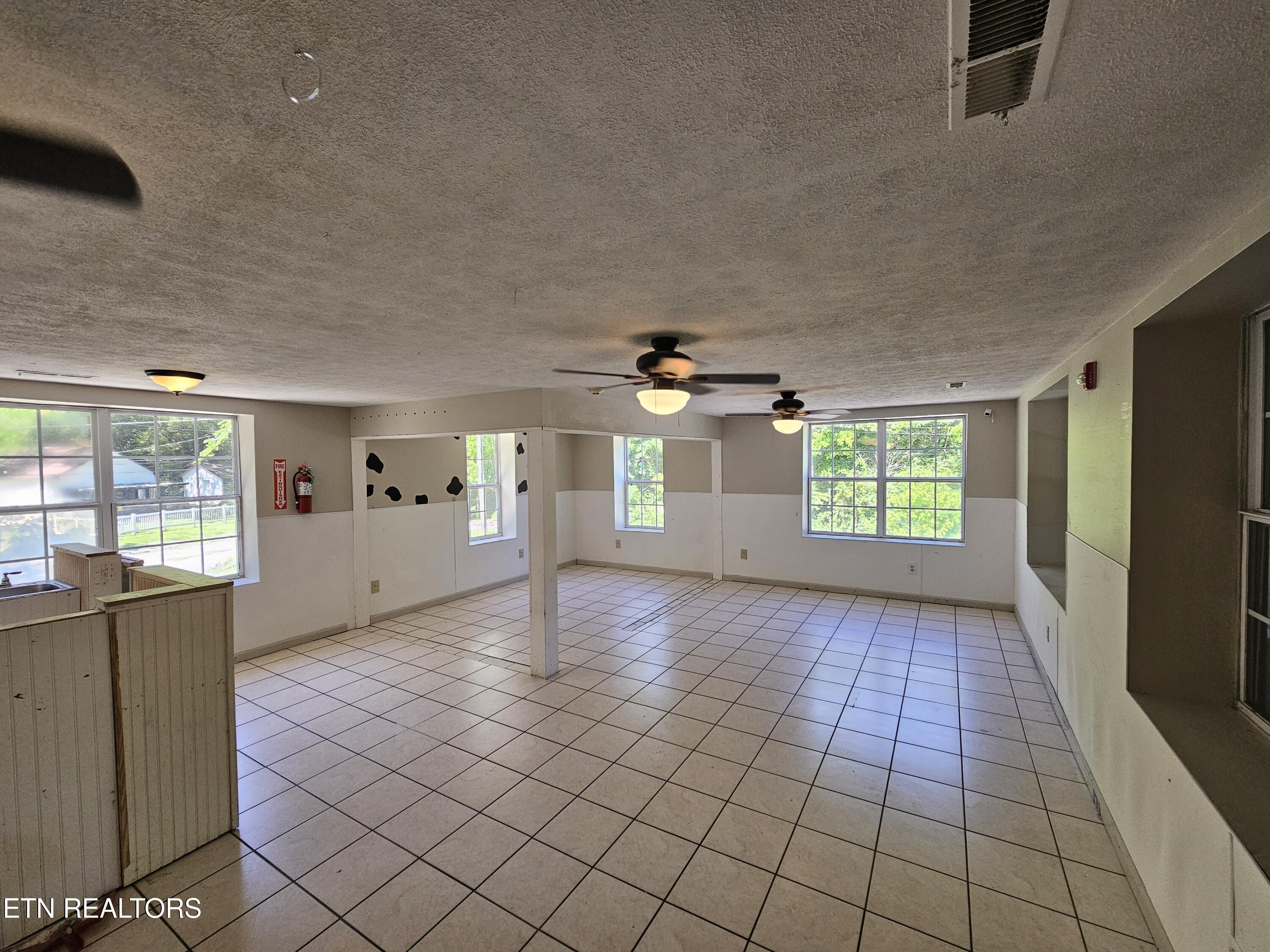 607 Old Tacora Hills Road Clinton TN 37716