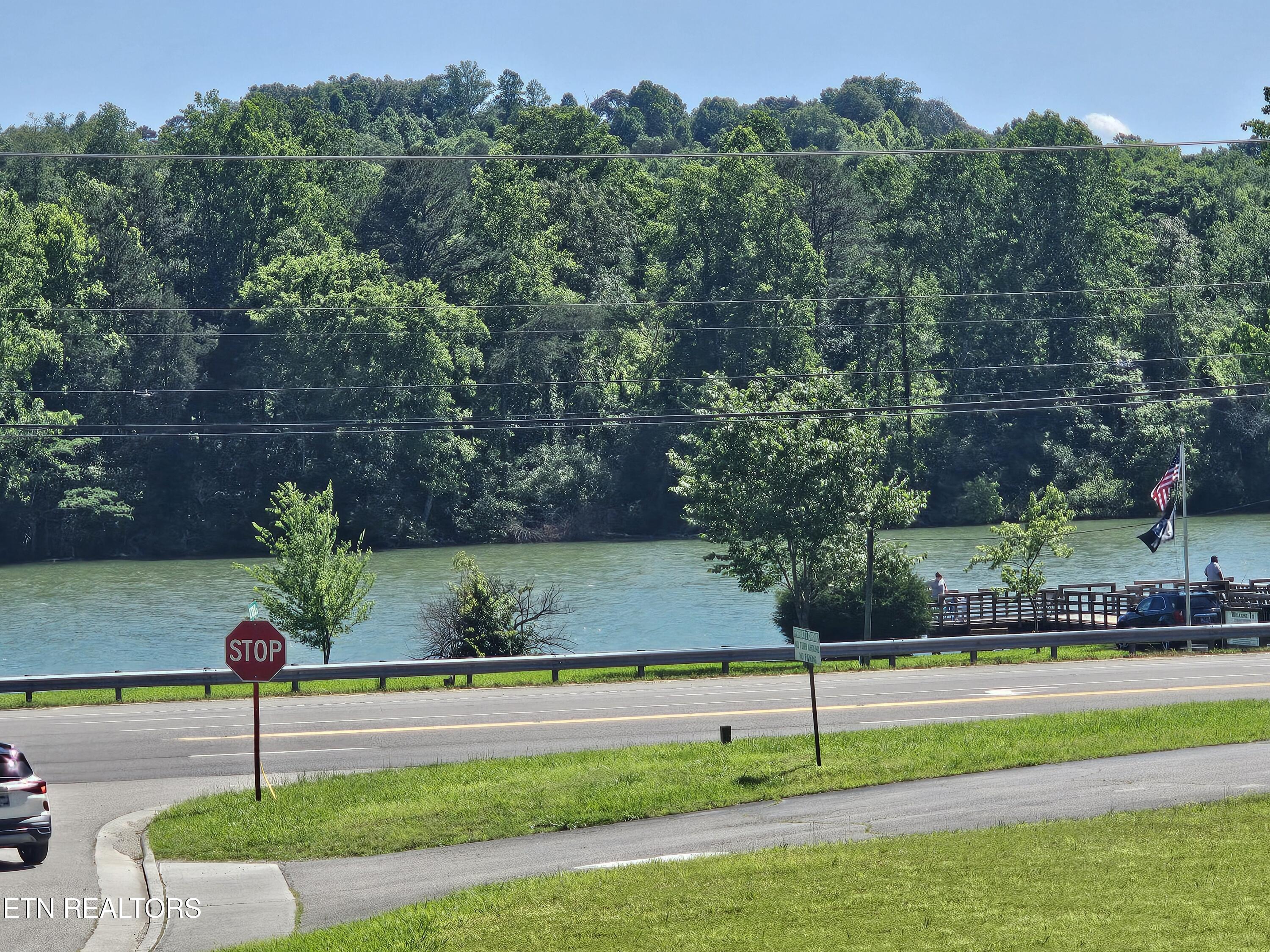 607 Old Tacora Hills Road Clinton TN 37716