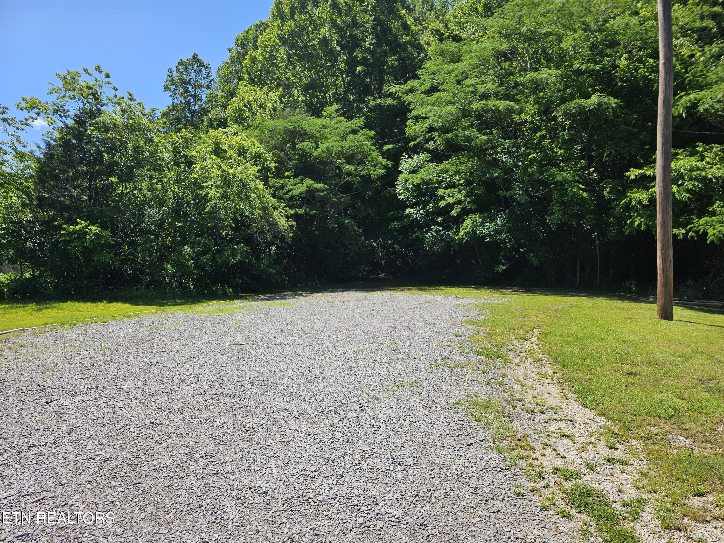 607 Old Tacora Hills Road Clinton TN 37716