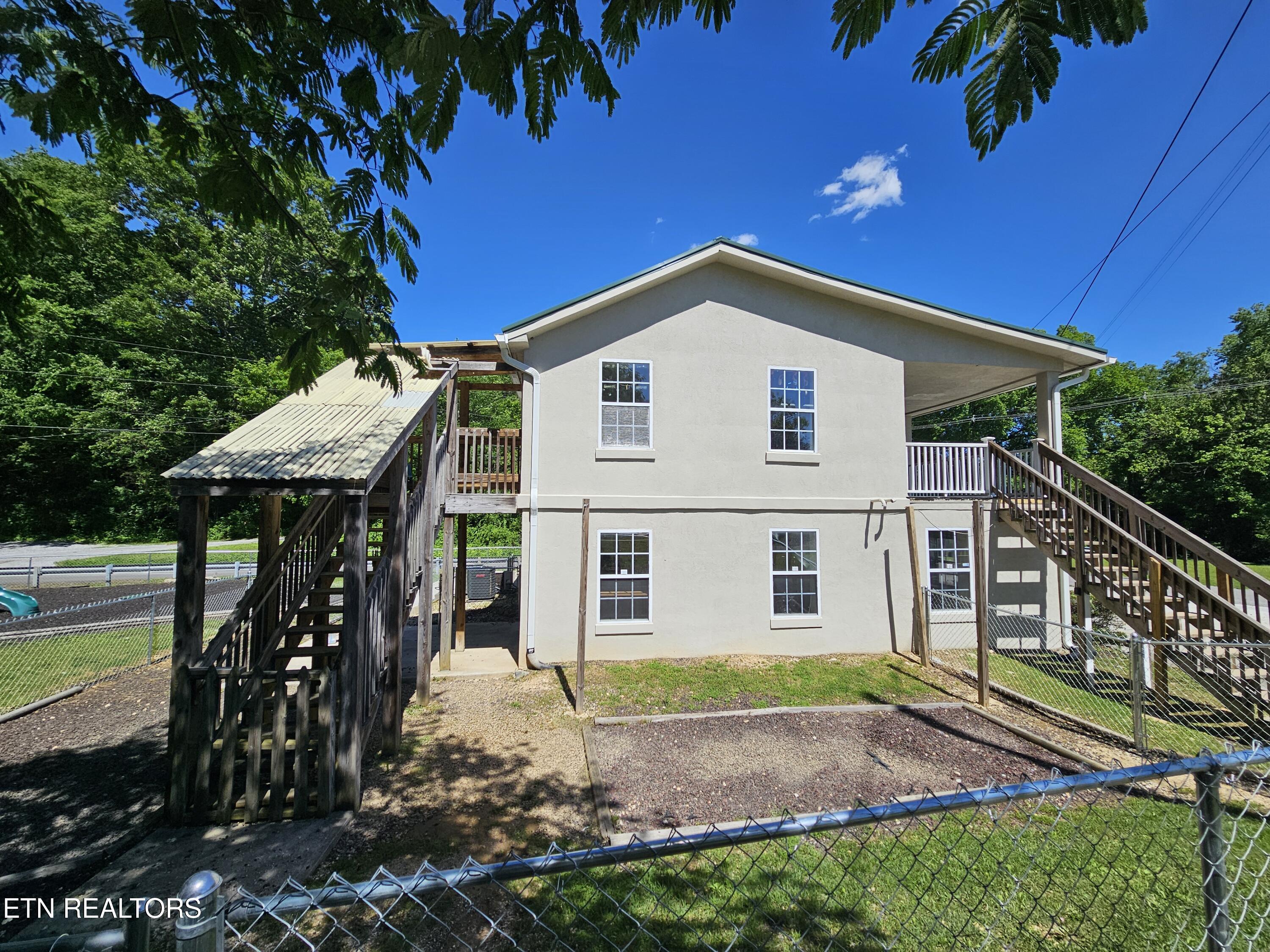 607 Old Tacora Hills Road Clinton TN 37716