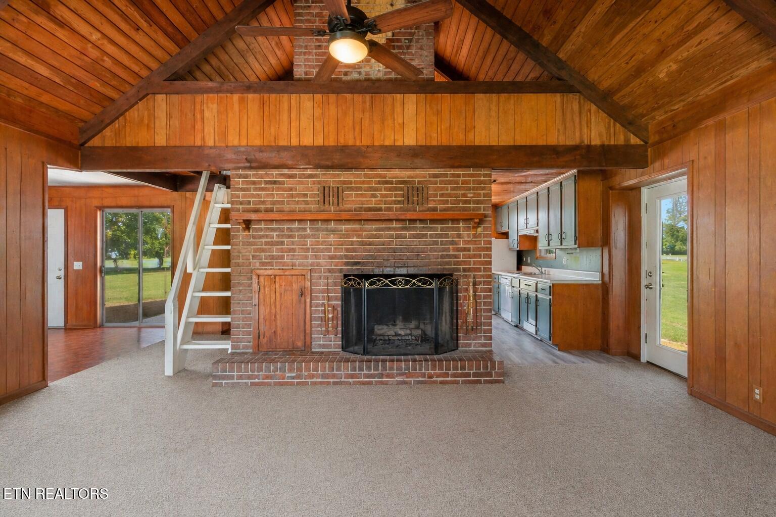 1456 C H Rankin Road White Pine TN 37890