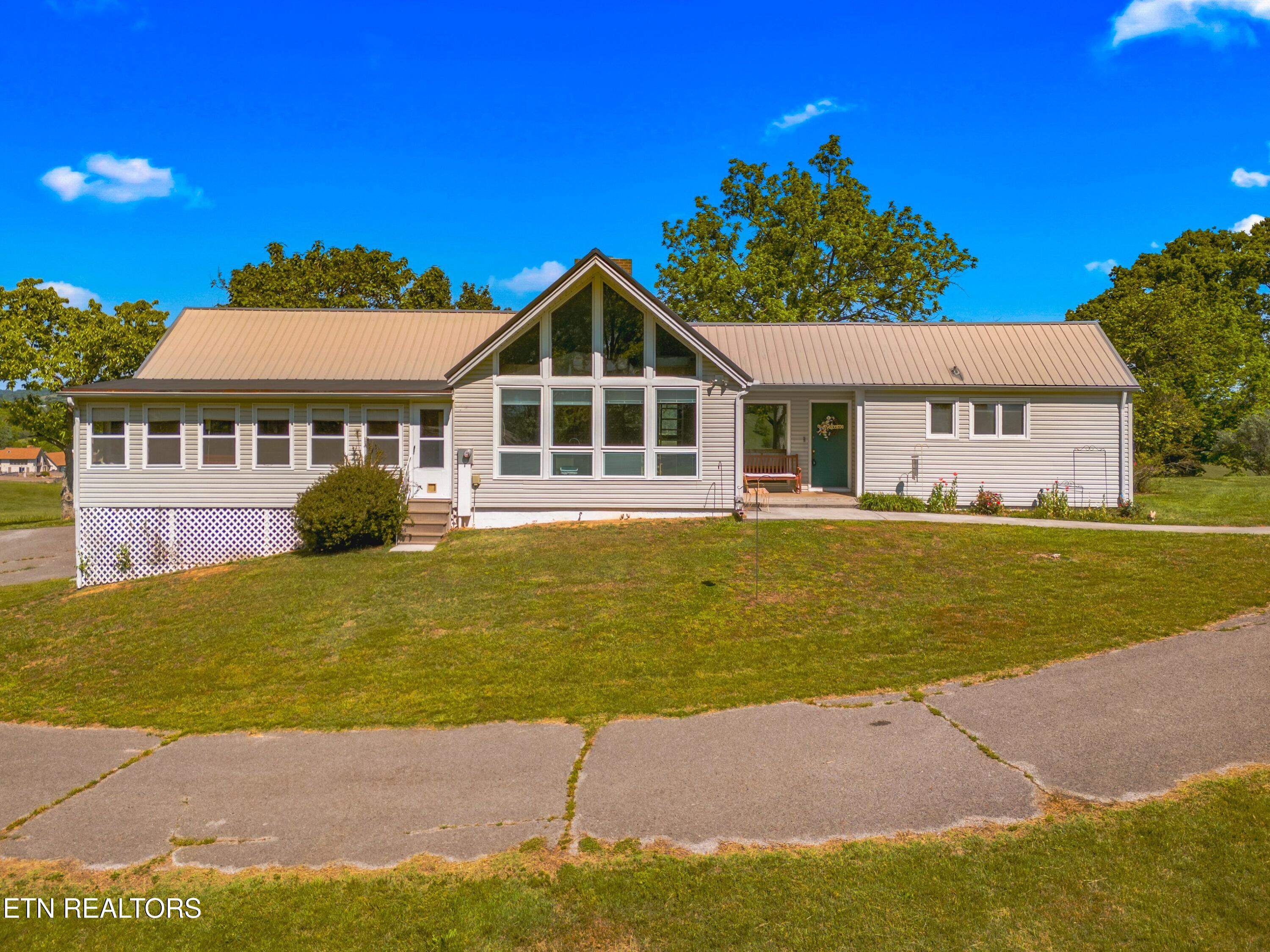 1456 C H Rankin Road White Pine TN 37890