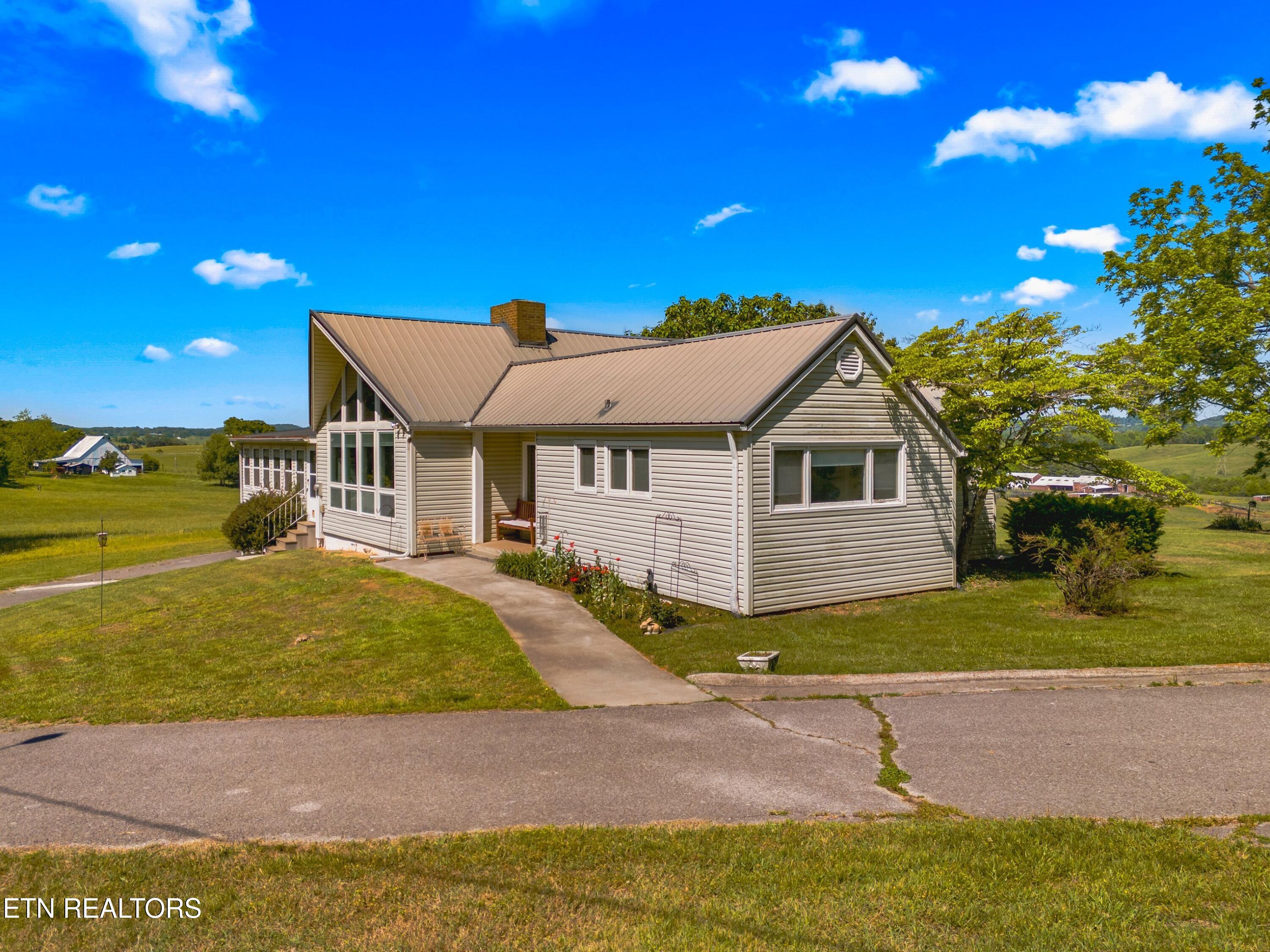1456 C H Rankin Road White Pine TN 37890