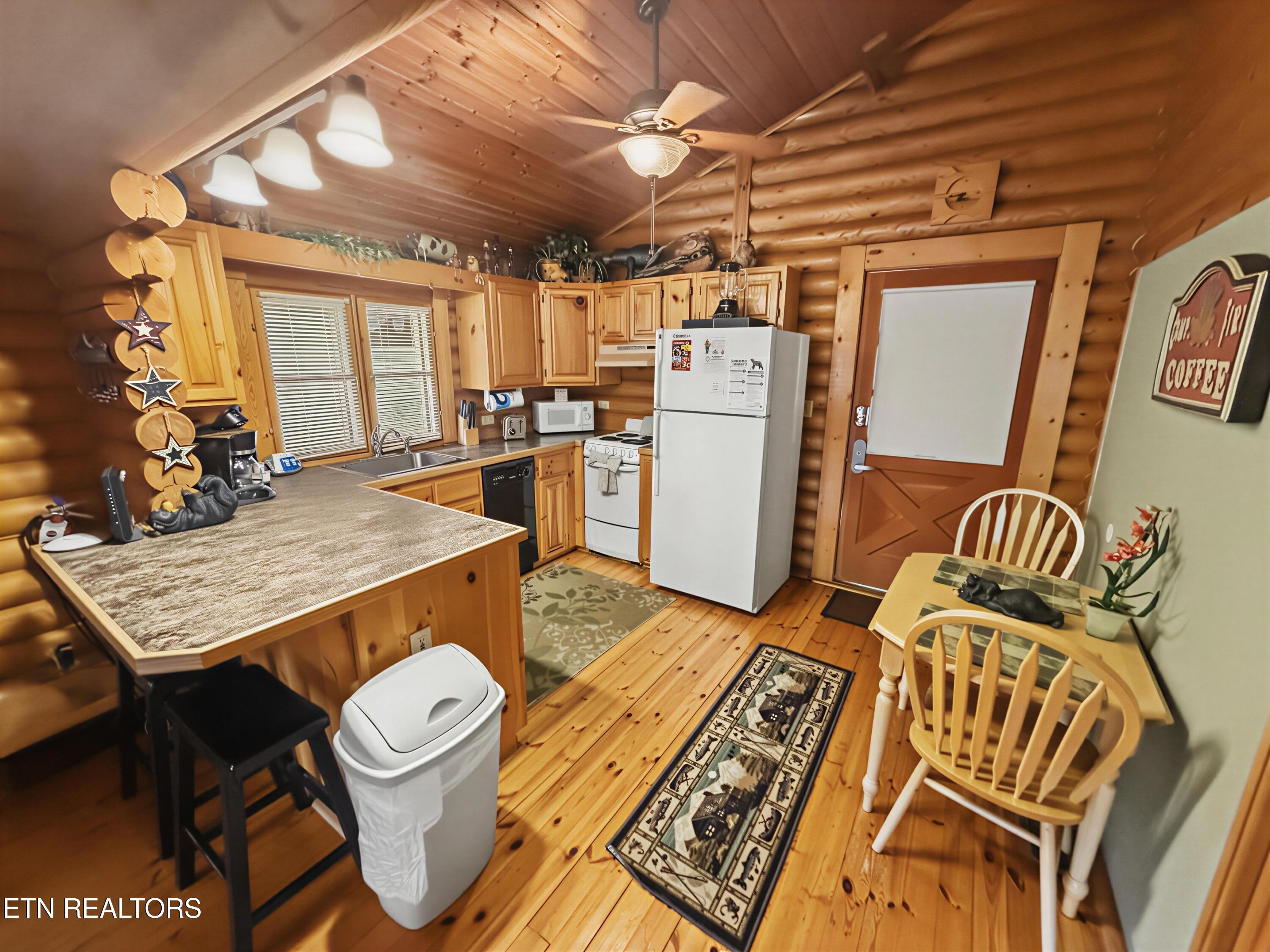 165 N Smoky Mountain Way Sevierville TN 37876